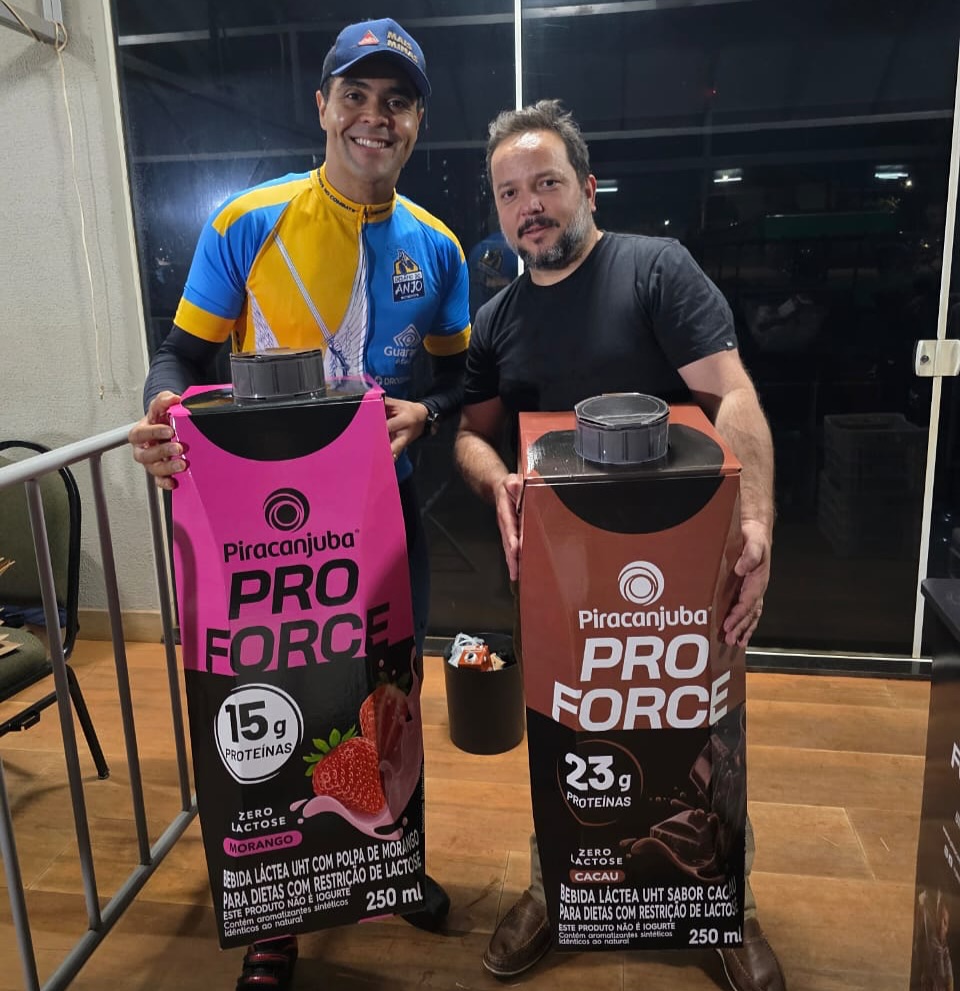 ✨ Mais um patrocínio especial no Desafio do Anjo!
Desta vez, ao lado da super Piracanjuba Pro Force, reforçando nosso apoio a um evento que eleva o esporte e inspira saúde: exatamente como a linha Pro Force faz no dia a dia de quem busca mais performance. 💪🥛
O desafio percorreu de Londrina até o Santuário de São Miguel Arcanjo, em Bandeirantes, reunindo superação e muita energia positiva. 🙌🚴♂️
E claro, o time Mais Minas também esteve presente, vibrando junto e apoiando cada pedalada! 💜
@piracanjubaproforce
@desafiodoanjo
👉 Quer essa opção proteica no seu estabelecimento?
Fale com a gente e leve o melhor para seus clientes!
#MaisMinas #PiracanjubaProForce #DesafioDoAnjo #Saúde #Performance #Superação #TimeMaisMinas