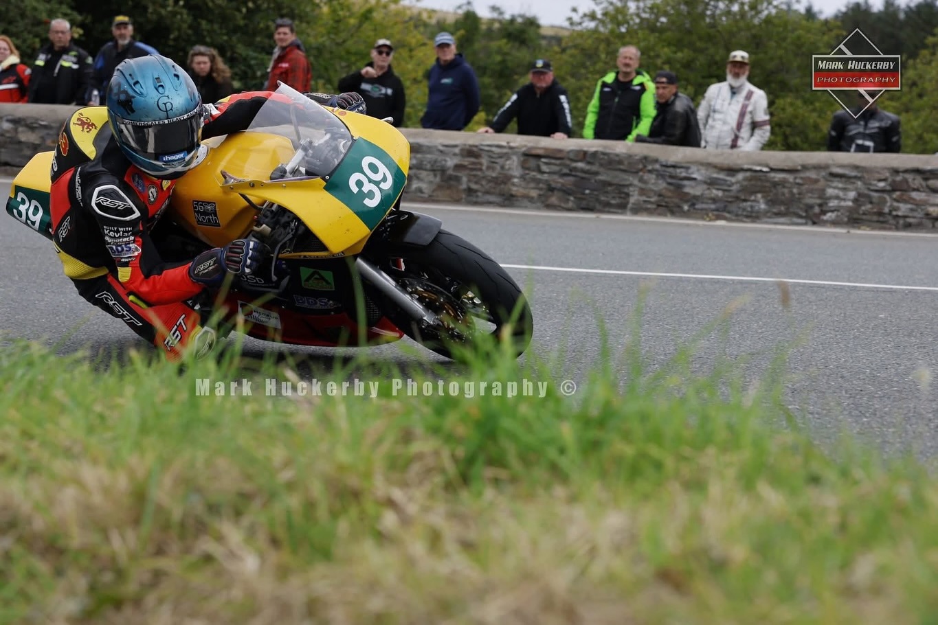 What a few days it’s been—exhausting, chaotic, and absolutely class. The Hedzup Racing team is on it. 💥
The lorry awning has been a godsend—pizza nights under there were a rare breather in a non-stop week. Massive love to Oil Slick Solutions for keeping this whole operation rolling. 💪
To everyone who donated, bid in the auction, gave parts, or just got stuck in—you’re the reason we’re here. Thank you. 🙏
Waiting on the rest of the Hedzup crew to land just in time for Calum Pert’s first race. And let’s talk about Calum for a sec…
Last year? He only managed 4 laps in his newcomer season (thanks, weather). Qualified, then broke down a mile in. But he got started. This year? He launched.
➡️ First lap on the ER650 (cheers Bruce Cobburn): 101mph from a standing start.
➡️ Sunday: 4 laps + a blistering 107mph.
➡️ Tonight? A 110+mph lap and 19th fastest qualifier—jumping 22 places on the grid for tomorrow!
He’s also racing Alasdair Cowan’s beautiful NC30, backed by David Dick, who’s been a huge part of Calum’s journey. Without him, none of this would be happening.
The NC30 only made it to the track Thursday night after some serious drama—Josh and I were rallying the coast road to make it in time. Thanks to Finlay Milne, Calum hopped straight from the 650 to the 400 and pulled a 100mph lap straight off the bat. 😮💨
Now he’s sitting at just under 106mph on the 400—a huge credit to Alasdair’s machine. Absolute rocket.
The lads are still grafting tonight—tyres, oil, the works—getting the 650 dialled in for tomorrow’s 10:15 race. 🔧🏁
📸: First shot is from today’s 400 qualifying by Mark Huckerby—epic work as always. Second pic: Calum doing his best to preserve the tyres. 😂
Biggest thanks to Jennifer Shambrook, Mhairi Chambers, and so many more… but most of all: Alasdair. None of this happens without him.
Full race update tomorrow night—promise. 🫡
#HedzupRacing #RoadRacing #ER650 #NC30 #IsleOfMan #Teamwork #110mphClub #SupportGrassrootsRacing #ThanksToTheCrew