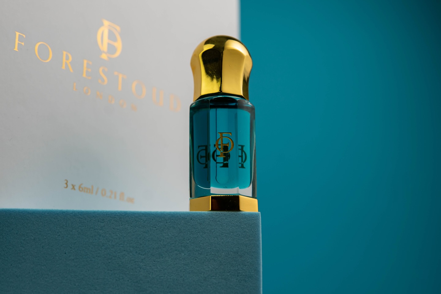 Crafted with precision, designed for perfection. Discover the finest ingredients in our luxury perfume oils.
.
.
.
.
.
#alsaeedco #perfume #fragrance #ootd #fashion #instagram #forestoud #halal