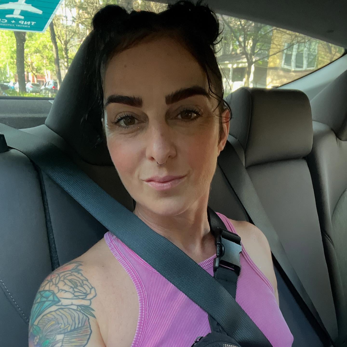 Recently, I have gotten a lot of new followers so I wanted to re-introduce myself. My name is Pamela (she/her/they/them) and I have been an esthetician for over 18 years! My passion is bespoke facials that focus on relaxation and results. I also adore doing Brazilian sugaring because that method has been a game changer for myself. Outside of work, I’m an avid gardener, cyclist, animal lover, crafter and I love love love to go out dancing. Want to know more about me? Ask me questions in the comment section! And thank you everyone for following me and supporting my small business! ❤️