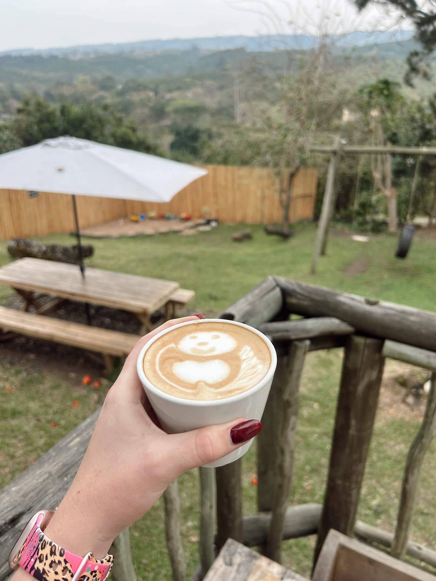 We hope your new week is as good as your coffee 🤎
#newweek #coffee #good #youngandfree #coffeetime #cafe #explore #contentcreator #socialmedia