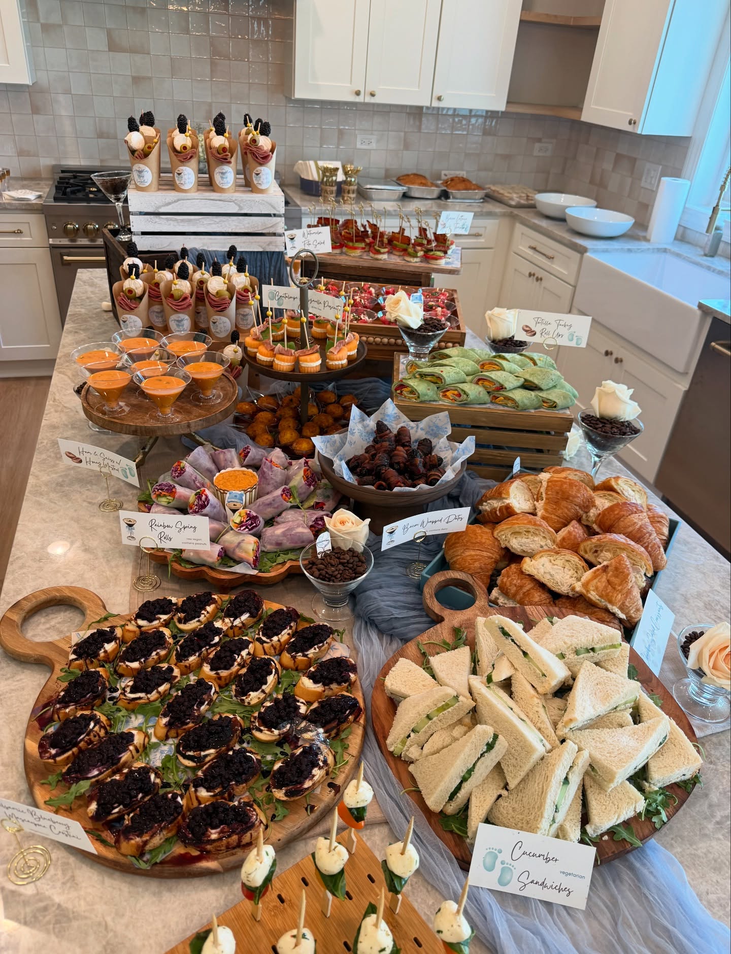 Baby Shower Bliss 🤰🏼💕🍼 Big congrats and thank yous to the mama-to-be, Samantha, for having us celebrate with her on such a special day! #babyshowerbliss #babyshowercatering #atinioneisontheway