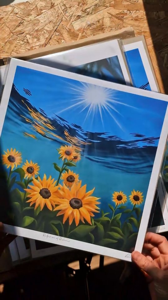 Unpacking my Giclée prints is giving me all the dopamine today! 😆
It's so important to me that those buying prints get the same vibrant quality of the originals, and these prints hit the mark and then some! 😍
#artprints #limitededitionprints #acylicpainting #oilpainting
#artcollection
Shout out to my amazing printers @gracesgiclee ✨️✨️✨️👏🙏