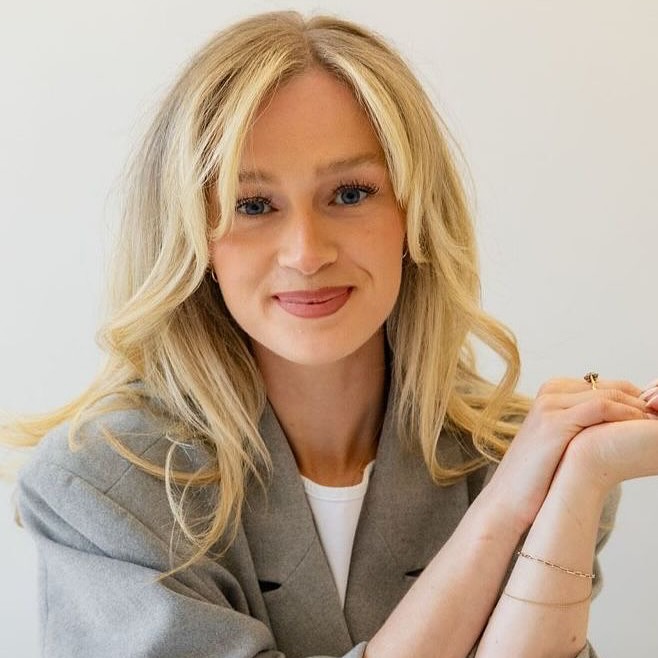 60 recordings in… here’s what I’ve learnt from hosting Work in Progress 🎙️
💡 Everyone’s career path is messier than it looks from the outside
💡 The best advice often comes from the hardest moments, not the highlights
💡 Values matter more than job titles - the people thriving are clear on what matters to them
💡 Community, generosity and genuine relationships still open more doors than CVs and “easy apply” ever will
💡 Work is changing fast - but curiosity, resilience and people skills remain timeless
💡 The conversations we avoid (with ourselves, our managers, our peers) are often the ones that unlock the most growth
Recording this podcast has been a masterclass in careers, leadership and the future of work. And honestly, I’ve learnt as much as anyone listening.
If you’ve been a part of or tuned in to any of the 60 so far - thank you from the bottom of my heart 🙏