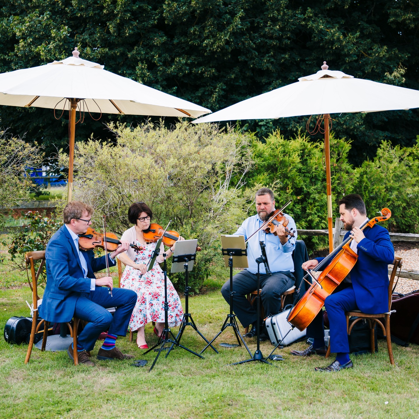 Here are some more shots from Kyle & Nadia’s wedding, this time from the brilliant @chrisdoddphotography. Mostly showing guests getting stuck into “Guess the Song” during the reception… I suspect a few may have spotted the answers on our sheet music!
#weddingstrings #stringquartet #stringquartetwedding #weddingstringquartet