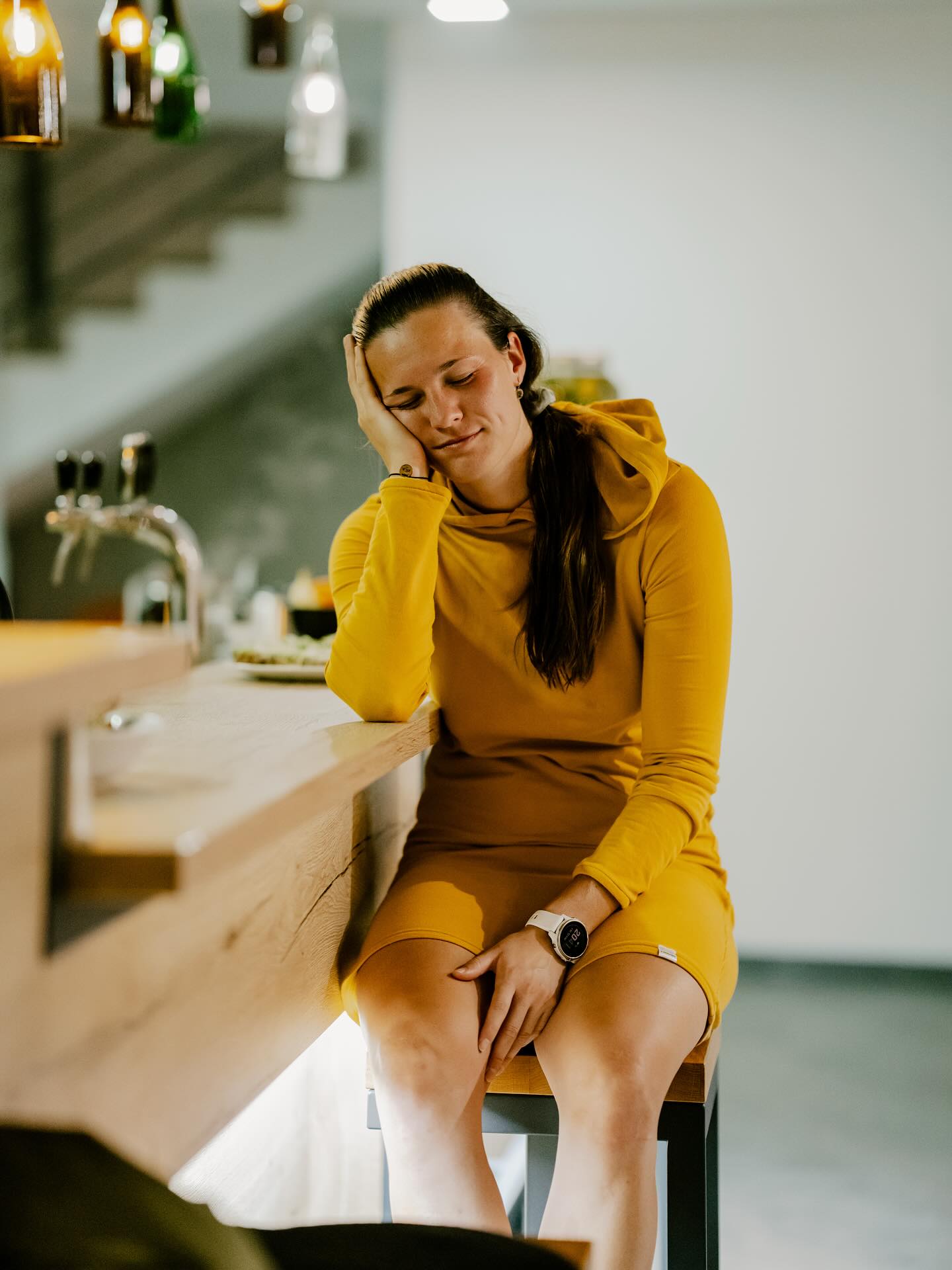 Přesvědčení ✨
…je několikrát opakovaná myšlenka.
A když ji začneme žít, stává se realitou.
Na The Chatě #16: KLID půjdeme pod povrch – k myšlenkám, přesvědčením a strachům, kterými si sami blokujeme to, co opravdu chceme.
🎯 Cílem bude náš KLID. Ten vnitřní.
Ze kterého přichází inspirace, nápady a skutečný růst.
A kde se mění životní přesvědčení.
📵 4 dny bez telefonu
🍷 4 dny bez alkoholu
🔥 4 dny s lidmi, kteří tě inspirují
🌲 4 dny s klidem, který dnes tolik potřebujeme
🗓️ The Chata #16: KLID
19.–23. 11. 2025