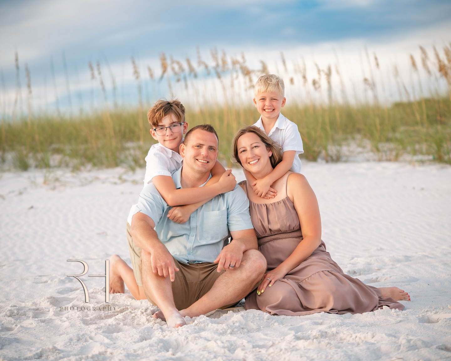 🌊✨ Just when you think it can’t get any better, this adorable family proves us wrong! The perfect backdrop of stunning skies and dreamy dunes made for a photoshoot that’s all about love, laughter, and togetherness. #FamilyBeachphotoshoot #CapturedHappiness
#ThroughTheLens #memories #photography #familyportraits #RHphoto2019 #Destinbeach #Destinfl #destinphotographer #destinfamilyphotographer #fortwaltonphotographer #Sandestinphotographer #Nicevillephotographer #familyphotographer #30Aphotographer #seasidephotographer #Navarrebeach #Navarrephotographer #santarosabeachphotographer #childphotographer #seniorphotography #maternityphotographer #engagementphotographer #familyphotos #familyphotoshoot #photoglife #photographerslife #storytelling #sony