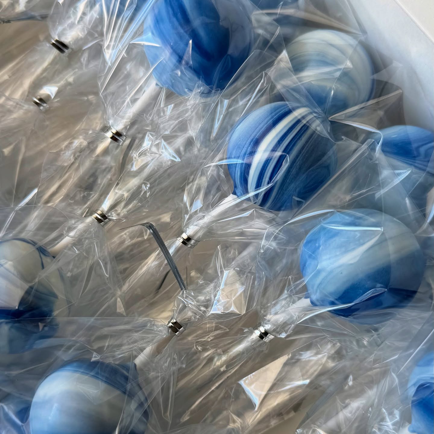 Something Blue Before I Do 💙💍
•
Love the marble look? Have these eye-catching (& delicious) treats at your next event! Visit www.thesweetsideofgi.com to place your order!
#cakepops #event #nj #baking #njbaker #cottagebaker
