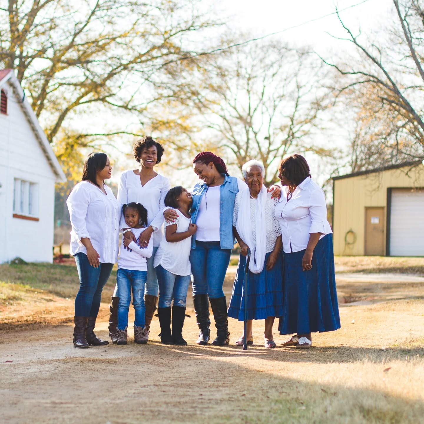 🍂Fall Mini's are here! 🍂
Outside & Inside Locations are available!
Book your session today
www.luciascreations.co
#fallmini #familyphotographer #photographer #atlantaphotographer