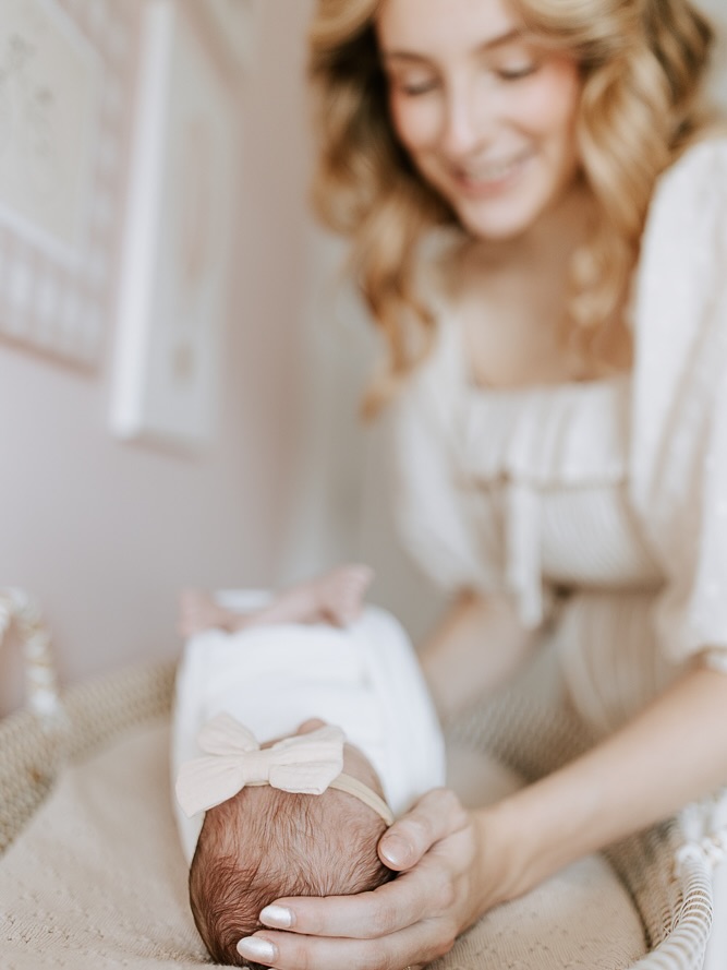 Our family is off to the beach for a few days of relaxation. Just delivered this gorgeous newborn session and loving the mix of black and white. What is your favorite?
@hairbysavannahclark