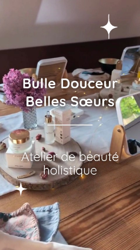 ✨ 𝗕𝗲𝗹𝗹𝗲𝘀 𝗦𝗼𝗲𝘂𝗿𝘀 𝘀'𝗶𝗻𝘃𝗶𝘁𝗲 𝗮̀ 𝗦𝘂𝗻𝗻𝘆 𝗠𝗼𝗼𝗻 ✨
🌿 Je t’invite à découvrir Belles Sœurs, des produits sensoriels et naturels, conçus pour le visage et le corps. Fabriqués en France par deux belles sœurs, ils incarnent une beauté simple, intuitive, respectueuse de soi et de la planète.
Animé par @julieelisa_hypnose
🫧 𝗔𝘂 𝗽𝗿𝗼𝗴𝗿𝗮𝗺𝗺𝗲 :
Nettoyage de peau en douceur
Auto-massage au Guasha
Préparation de la peau pour la nuit
🍷 Le tout suivi d’un apéritif dînatoire convivial pour échanger et se rencontrer autrement.
🗓️ Mardi 16 septembre – 19h à 21h
Gratuit - Places limités !
𝗜𝗻𝘀𝗰𝗿𝗶𝗽𝘁𝗶𝗼𝗻 𝗲𝗻 𝗹𝗶𝗲𝗻 𝗱𝗮𝗻𝘀 𝗹𝗮 𝗯𝗶𝗼 👆