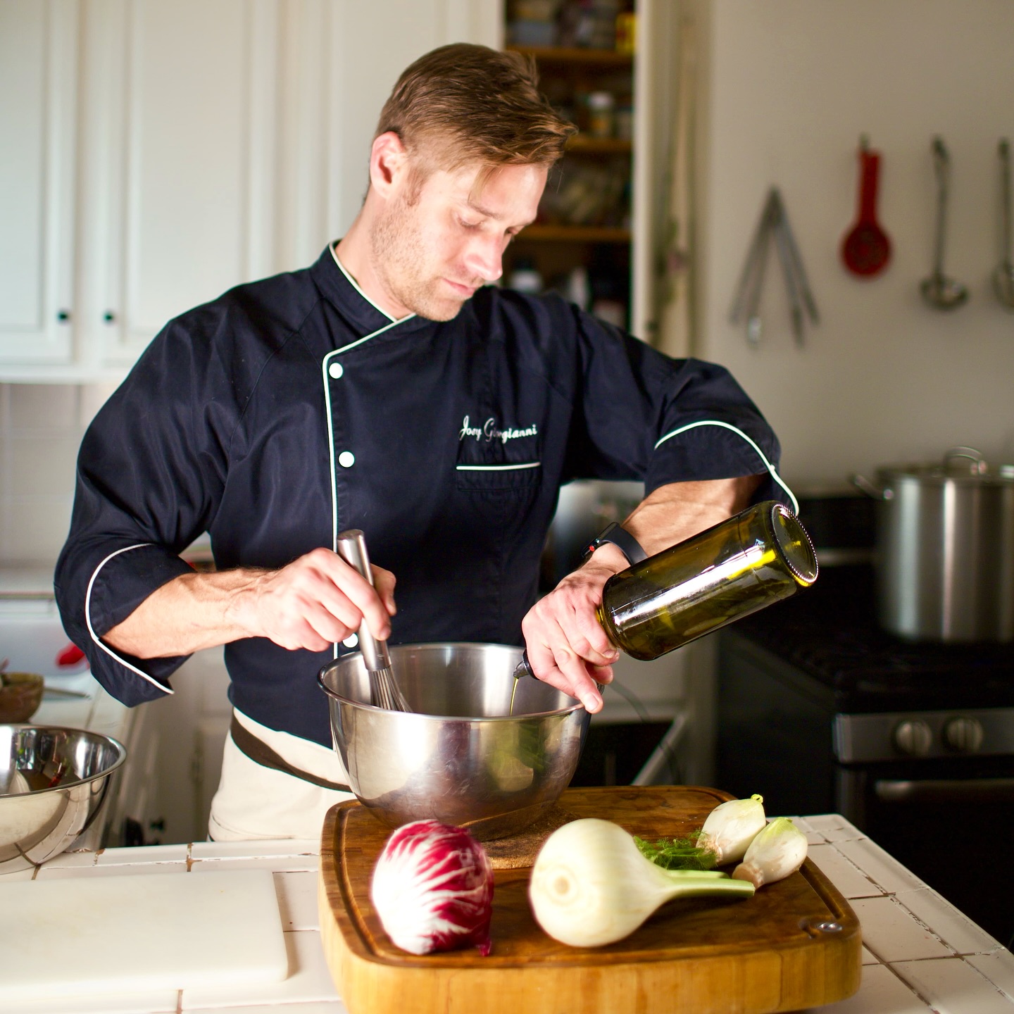 Can anyone guess what i’m making? Winner gets a chicken dinner 😂
-
-
-
-
-
-
#privatechef #dayinmylife #cooking #cookwithme #foryou #cook #cookingwithjoey #chefgiorgianni #lachef #italian #saffron #bonappetit #hunksofinsta #hotchef #hotguys #fyp #reels #steak #catering #delicous