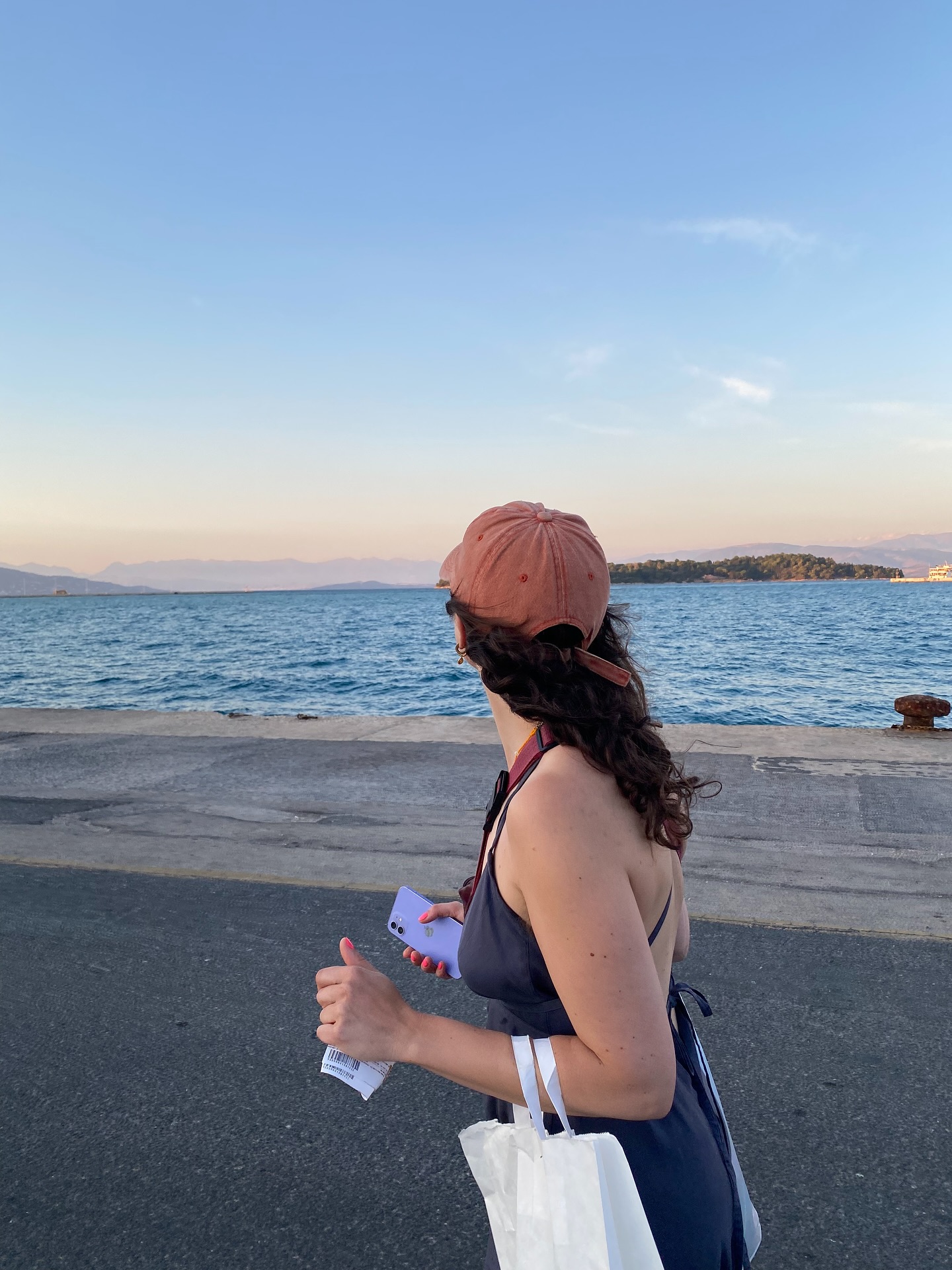 Albania 💘 (and a little side trip to Corfu)
What a beautiful, colourful, varied country!
I remember great coffee, lots of cats, heat, rain & raki, unpredictable mini-busses, long nails, families dancing at the riviera, laughter, silence, thunderstorms, intensity of colours, kindness and an interesting history that I didn’t fully get yet because I got claustrophobic in the Bunkart museum. That all made me think and I am thankful for my travel partner @anicecake with whom I could share these impressions and experiences.