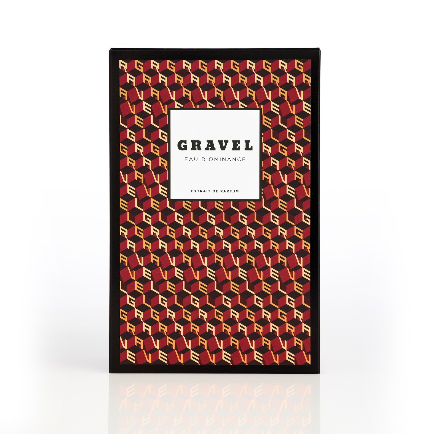 “I pictured a piece of heavy leather washed ashore, slowly drying, forming a crust of salt. This fragrance brings together some of my favorite notes, which also makes it very personal to me. It has presence and texture, without ever being overpowering.”
– David Chieze
@davkze