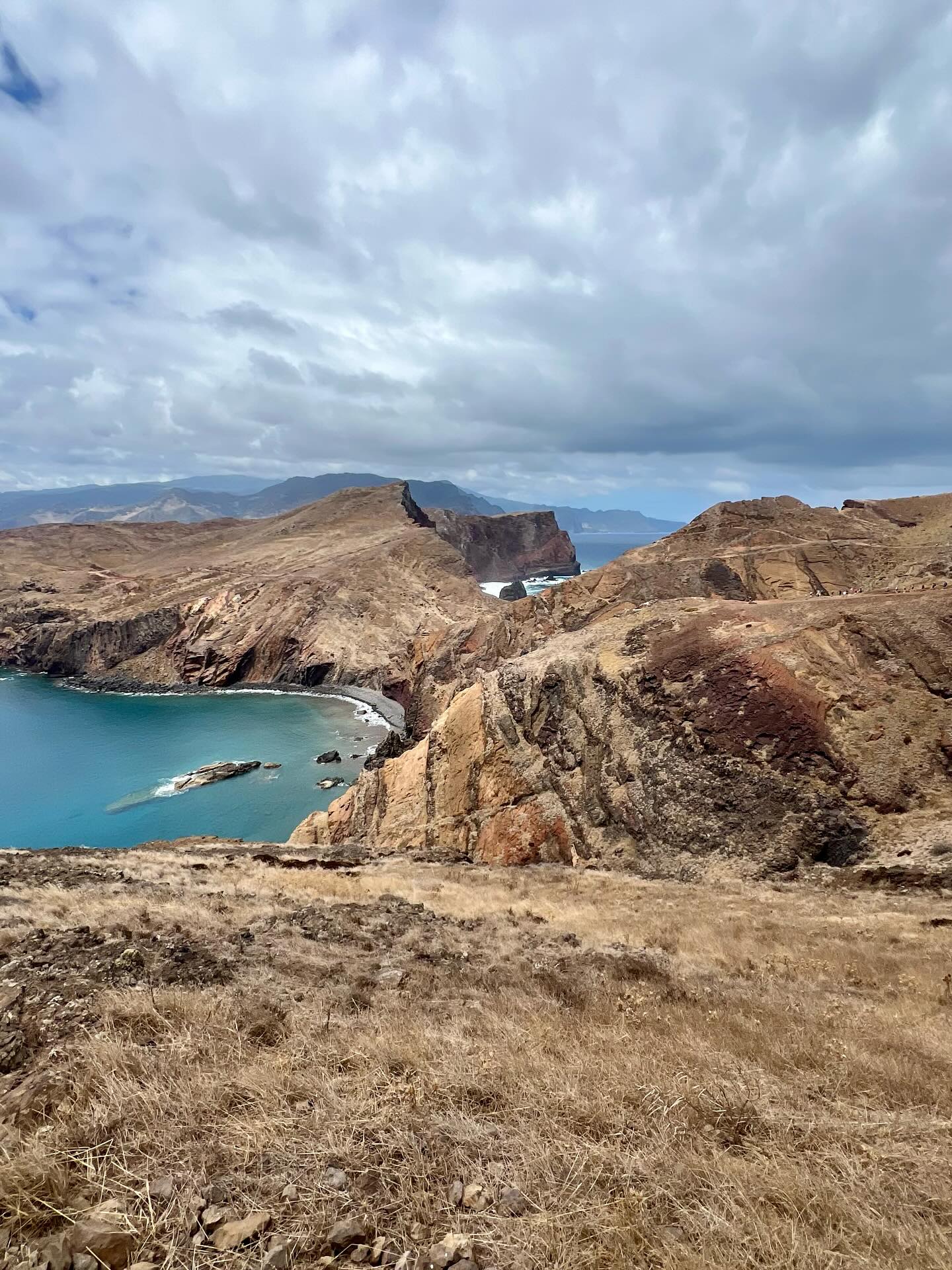 I would walk to the ends of the earth for the people I love. As a family, we walked the tail of the island and it certainly felt like the end of the earth.
“I would walk to the ends of the earth for you,
Or with you if need be,
Hold your hand as you plunge into reality,
And when you are scared I will comfort you,
And keep you safe from harm,
In the worst of times, I will be there,
As soon as you call my name,
And I will be there until you want me to leave,
I will be with you,
Until you reach the ends of the earth.” - Amber Millar
#endsoftheearth #familytime❤️ #souljourney #islandmagic #transformation #landscape #madeira #pontadesaolourenço