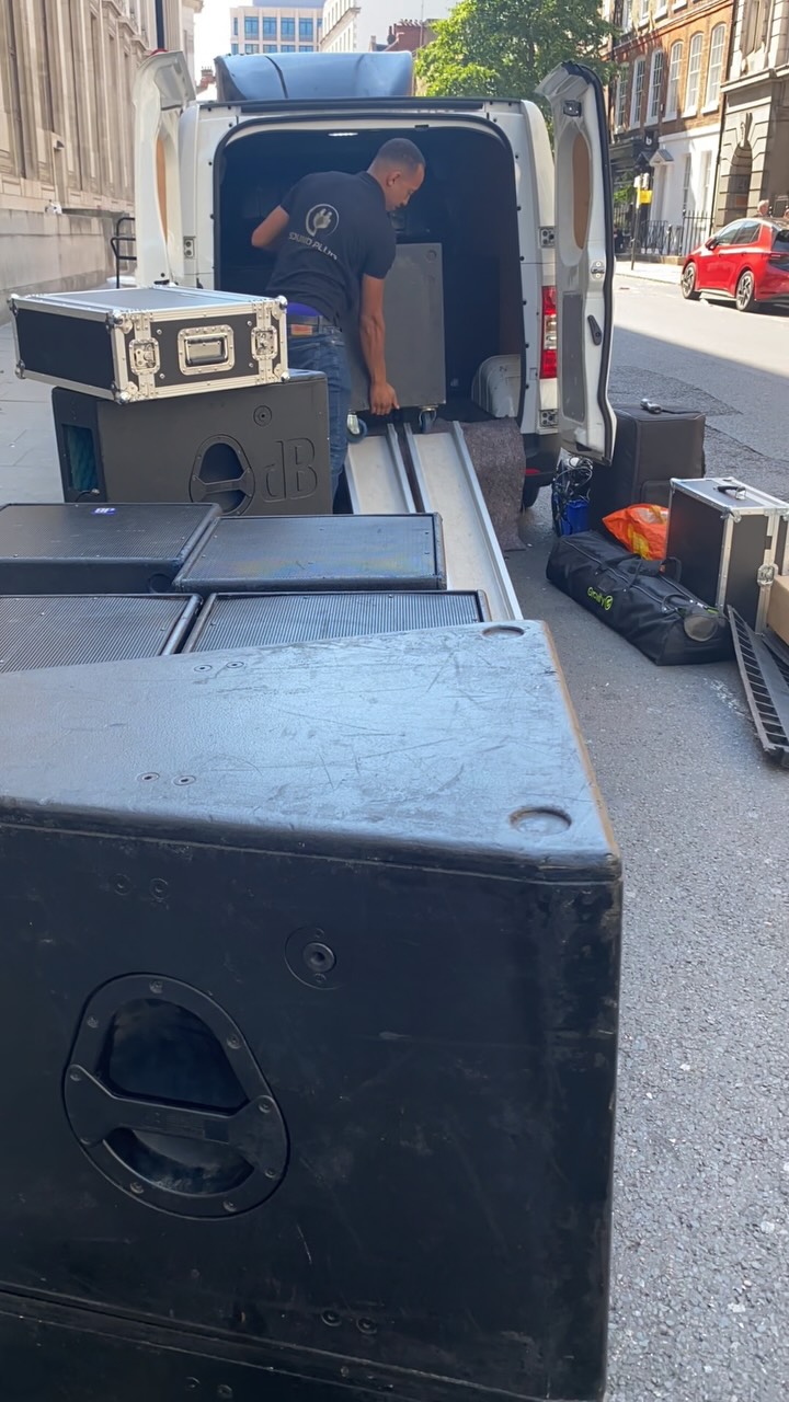 ✨ Creating unforgettable moments with flawless sound!
This weekend, @sound_plug had the pleasure of providing top-tier audio solutions for a beautiful wedding at the elegant Balmoral Suite inside the stunning @deverehotels Grand Connaught Rooms, Holborn.
From crystal-clear speeches to a packed dance floor, our production gear made sure every word and beat was heard in style.
📍 Specialists in premium sound & AV for weddings, corporate events, and luxury venues across London.
🎤 Looking for professional production equipment hire for your big day or corporate event? Let’s make it unforgettable