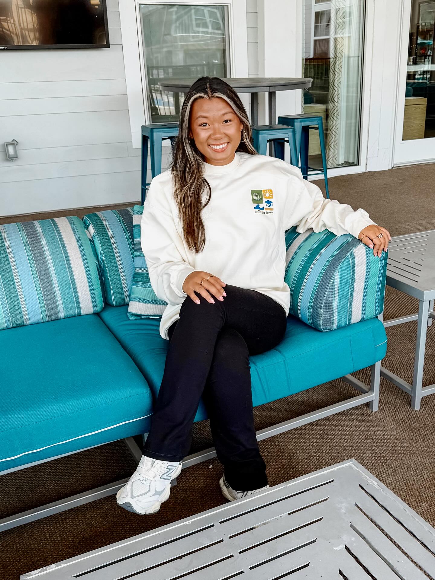 We have a heck of a Saturday lined up for you!
Renewals are live in your resident portal!
1. Be one of the first 50 to sign your renewal and claim one of these exclusive crewneck sweatshirts!
2. Tomorrow, Saturday September 6th, drop by the Clubhouse from 11am to 2pm for brunch (while supplies last), catered by Eggs Up Grill.
3. We are drawing the Welcome Back Week prizes you entered to win!
4. Starting at 3pm, the College Town Shuttle runs every 30 minutes to and from Coastal for the first CCU home game, nonstop until 9pm!
Don’t forget to Log into your portal now and lock in your spot. Welcome to your life at College Town!
#CollegeTownCommunities #LiveWithin