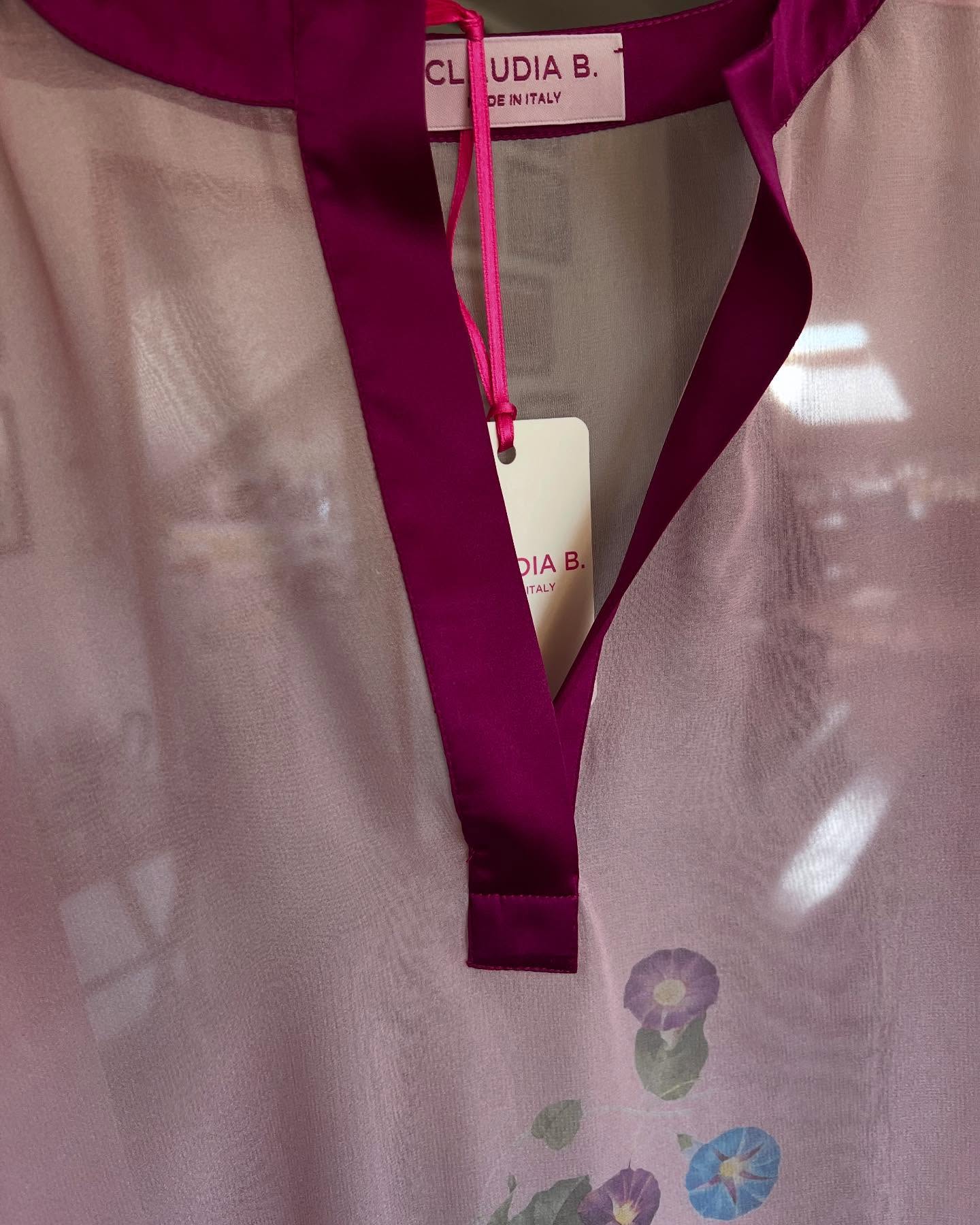 In un mondo di esperienze virtuali ed emozioni sintetizzate dall’IA, rilanciamo la superiorità dell’umano, vestendoci di nobili fibre naturali e di abiti cuciti con le mani.
Claudia B.
#seta #silk #handmade #sartorial #taylored #humanexperience #tradizione #heritage #italiansdoitbetter🇮🇹 #silkdresses #care #charme #wellness #weloveyou