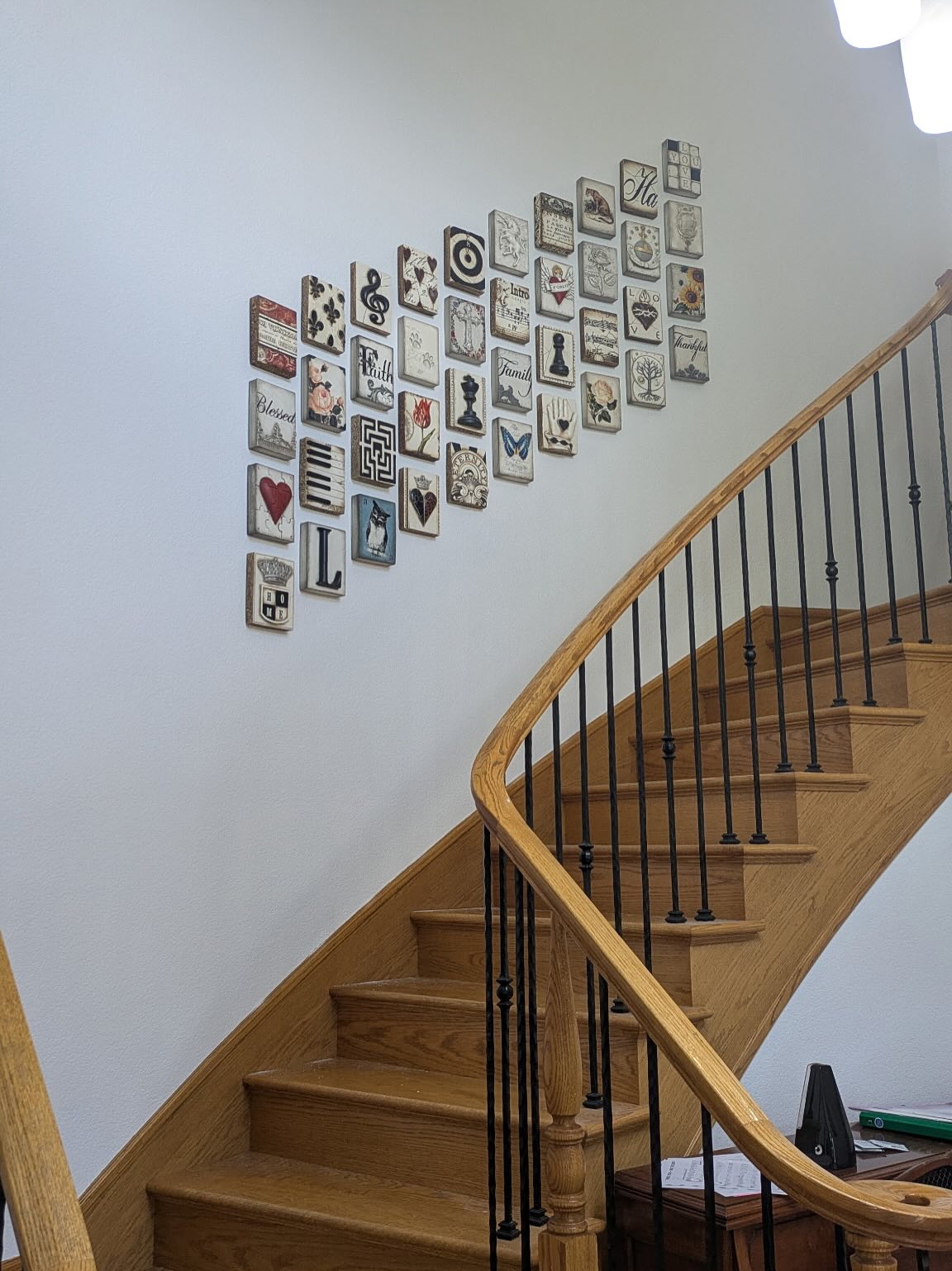 Just things we’re doing lately.
Get those collages just right with us
.
.
Click the link in bio to book your professional art installation
.
.
.
.
.
.
.
.
.
.
#denverart #denverartists #denverartist #denverartscene #denverartdistrict
#denverdesigner #denverdesign #interiordesign #coloradodesign #denverdesign #interiordesigner #art #decor