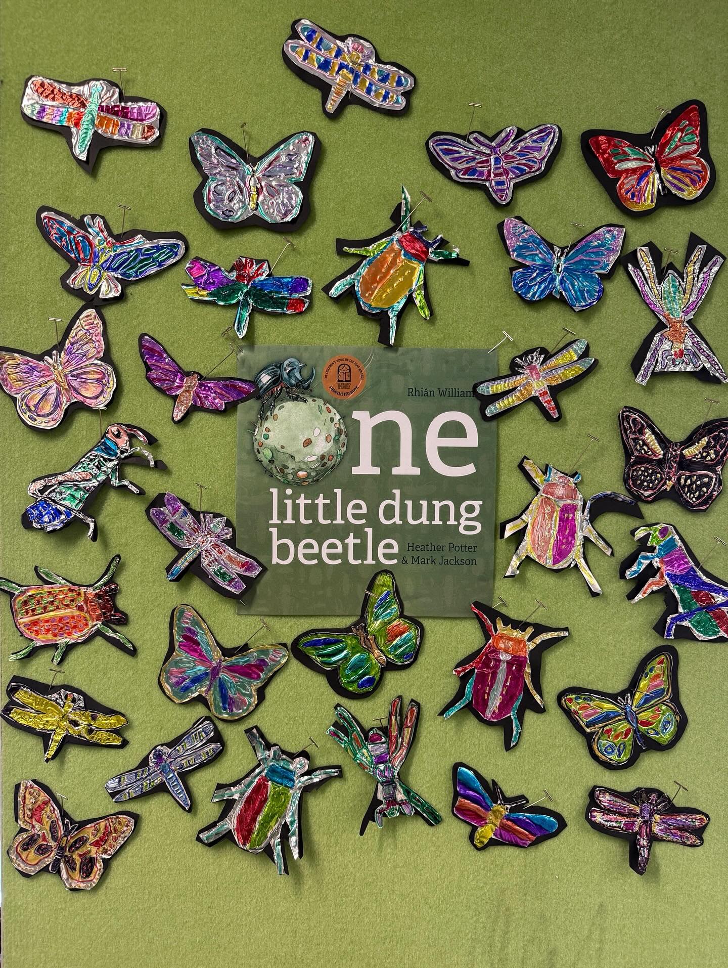 Last week, we celebrated Book Week in the Art room! 🎨📚
Each year level created a unique artwork inspired by one of the shortlisted picture books:
✨ Prep – How To Move A Zoo
🧚 Year 1/2 – Everything You Wanted To Know About The Tooth Fairy (and Some Things You Didn’t)
🔵 Year 3/4 – Spiro
💩 Year 5/6 – One Little Dung Beetle
So much creativity and imagination on display — well done, artists! 🌟