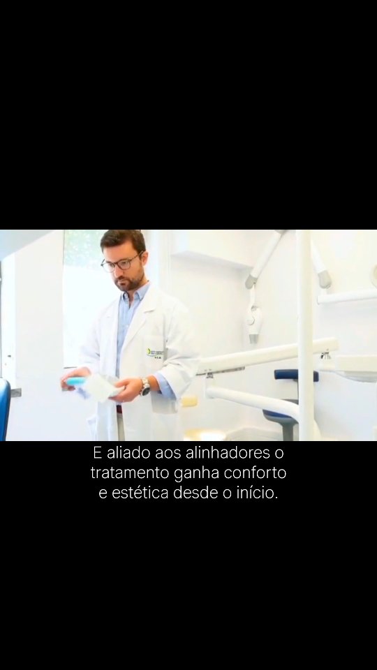 Descubra neste vídeo como funciona o protocolo "surgery-first" no tratamento das deformidades dentofaciais, que combina uma abordagem cirúrgica precoce e a ortodontia com alinhadores invisíveis. Se ficar com dúvidas, fale connosco!
Planeamento ortodôntico com @tomasrpinto
#cirurgiaortognatica #ortodontiainvisivel #cirurgiaortofacial #transformaçãodosorriso