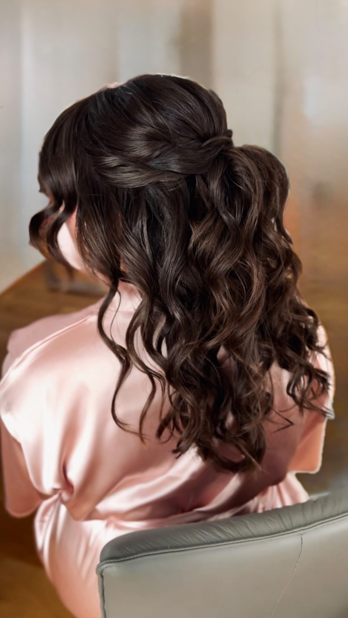 Trauzeuginnen Styling 🤍 eine super schöne Alternative zu der klassischen halb offenen Frisur 🤍 #brautstylingbielefeld #brautstyling #brautmakeup #heirateninbielefeld #brautfrisur #kosmetikstudiobielefeld #trauzeuginnenstyling