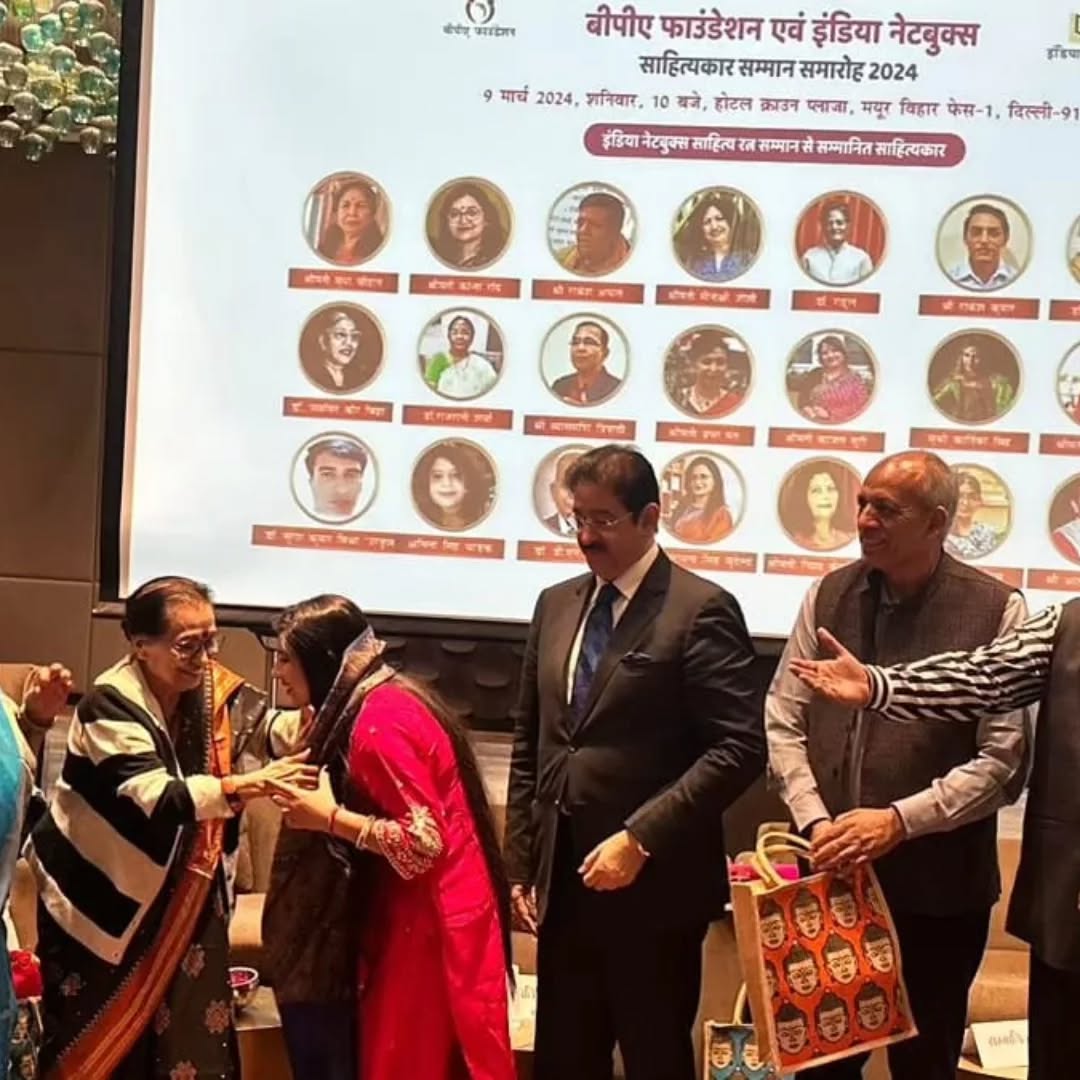 Founder of Meghvarna Art Gallery awarded by BPA Foundation and Indianetbooks in Delhi.