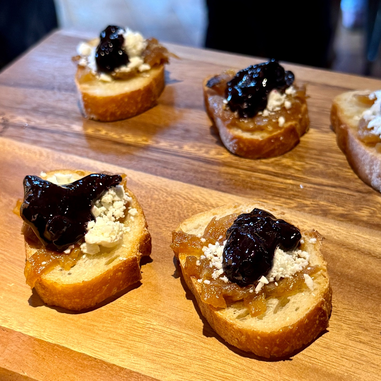 What a weekend! We hosted a rehearsal dinner, welcome party, anniversary celebration, and our beloved Benedicts in the Barn brunch. Amidst the festivities, we managed to capture a few culinary highlights:
Caramelized onions, feta cheese, and blueberry compote on toast
Vietnamese spring rolls with sesame ginger sauce
Savory mushroom tartlets
Please note: We'll be closed this Friday for another rehearsal dinner. However, we are open for dinner on Saturday. Reserve your table at link in bio.
#madrivervalley #celebratemrv #eatmrv #staymrv #eatinabarn #1824house