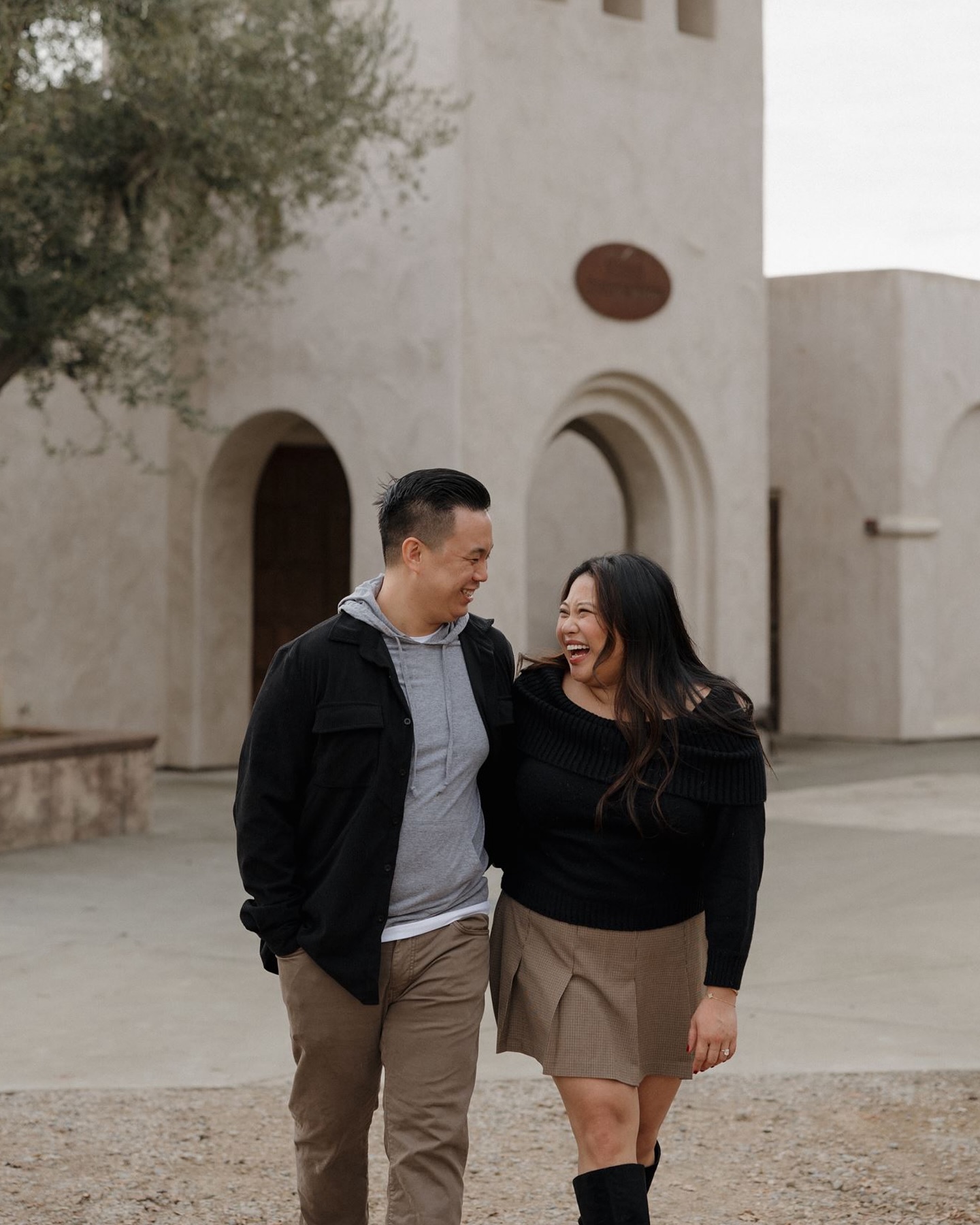 There’s just something about a Paso Robles winery proposal that makes my heart so happy. 🍷💍
Trevor totally surprised Catherine at Croad Vineyards “Proposal Corner” gazebo, and her reaction was everything. She thought they were stopping for a quick selfie, but instead, he dropped to one knee while their friends (and me, hiding on the hillside!) waited to jump in on the celebration.
After the cheers and hugs, we wandered through Croad Vineyard for some sweet engagement photos before heading back for wine tasting with their people. Truly the perfect way to kick off forever. 🥂
📷 Thinking about your own winery proposal in Paso Robles? Let’s make it unforgettable. Read more on the blog! Link in bio.
#PasoRoblesWineryProposal #ProposalPhotography #PasoRoblesProposalPhotographer #CentralCoastProposal