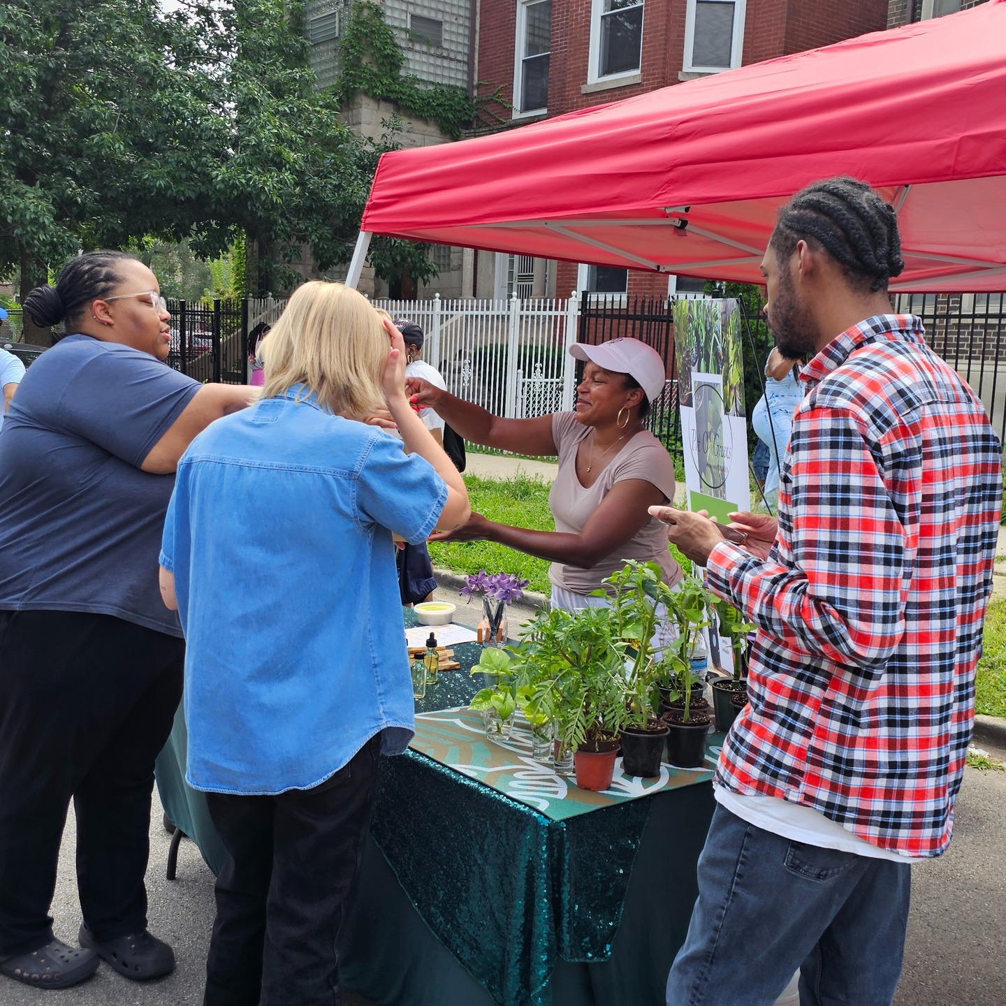 Pot O’ Greens is a specialty plant shop dedicated to bringing the beauty of nature indoors. We offer a curated selection of healthy, easy-care houseplants, tropical favorites, and air-purifying plants designed to brighten homes, offices, and living spaces.
Visit our website today LINK IN BIO
#planters #potogreens #indoorplants