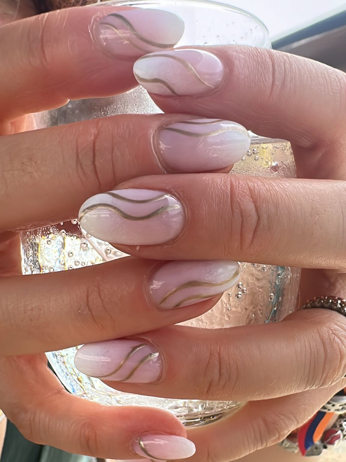 #nails #Pretty #Girls #Stylish #Glitter #NailArt #NailPolish #Shiny #Beautiful #Beautifulnails #UñasBonitas #ManosBonitas #CuidaTusUñas #Manicura #Pedicura #ManicuraMadrid #PedicuraMadrid #UñasDeGel #PiesBonitos #Acrílicos #Acrylics #UñasPermanentes #manicuraMadrid#pedicuramadrid#PonteGuapa #pestañas#unasperfectas#diseño#nailart#babyboomer