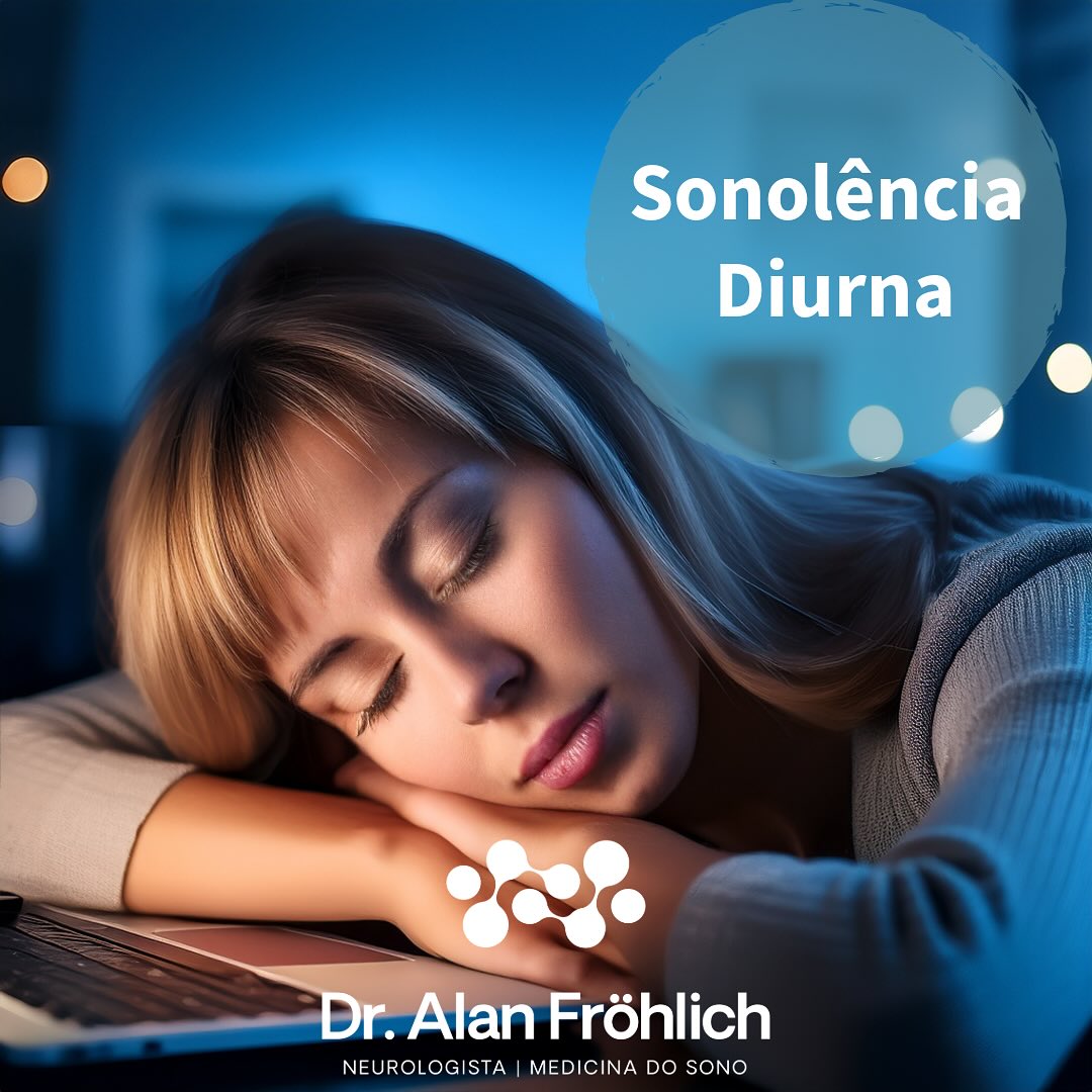 😴 Sonolência Diurna Excessiva (SDE): quando o sono atrapalha a vida
A SDE é a incapacidade de manter-se desperto durante o dia, levando a cochilos involuntários ou ataques de sono. É mais comum do que se imagina e pode ter várias causas: desde apneia do sono e distúrbios circadianos até narcolepsia, hipersonia idiopática, doenças médicas/psiquiátricas ou uso de medicamentos.
📌 Por que importa?
• 🚗 Aumenta risco de acidentes e queda de produtividade.
• 🧠 Impacta qualidade de vida e saúde mental.
• ❤️ Está associada a doenças cardiovasculares e neurodegenerativas.
🔍 Como investigar?
• 👩⚕️ Entrevista clínica e questionários (ex.: Epworth).
• 🛏️ Polissonografia + MSLT.
• ⏰ Actigrafia e diário de sono em alguns casos.
💡 Tratamento: depende da causa. Pode incluir higiene do sono, medicamentos, CPAP (na apneia), acompanhamento médico especializado e medidas para regular o ritmo circadiano.
✨ Mensagem final: Se você tem sono excessivo durante o dia, não ignore! Procure avaliação médica especializada.
📖 Referência:
Pérez-Carbonell L, Mignot E, Leschziner G, Dauvilliers Y. Understanding and approaching excessive daytime sleepiness. The Lancet. 2022;400(10355):1033-1046. doi:10.1016/S0140-6736(22)01018-2
⸻
#SonolênciaDiurnaExcessiva #SDE #Neurologia #MedicinaDoSono #Narcolepsia #ApneiaDoSono #Hipersonia #SaúdeMental #Sono #QualidadeDeVida #EducaçãoMédica #MedicinaBaseadaEmEvidências #SleepMedicine #Lancet