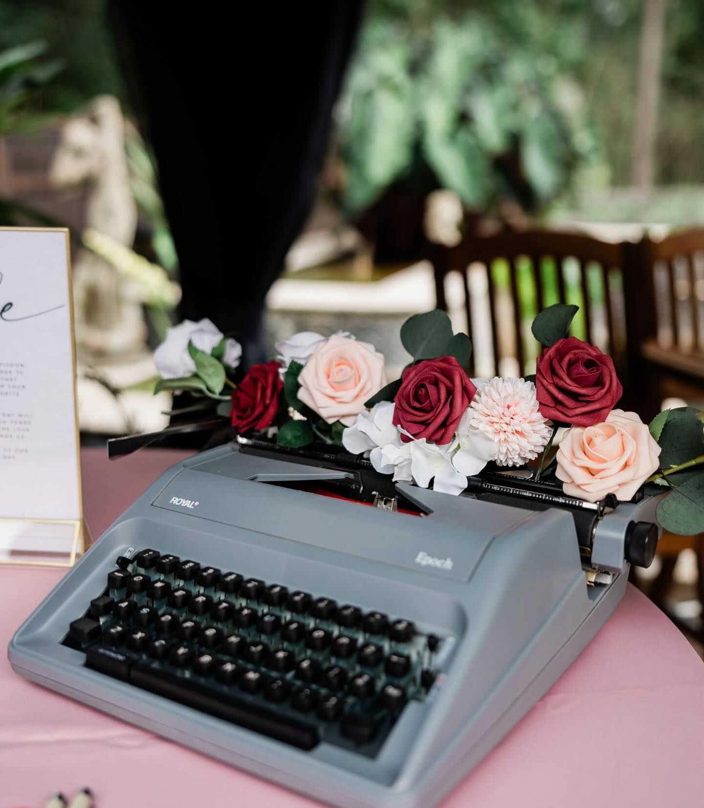 ✨ Bringing your vision to life, one bloom at a time!
We love working with each bride to create something that’s uniquely theirs—whether that means blending in vintage touches like this typewriter display, highlighting favorite colors, or bringing a special theme to life. 🌹
With dried and faux florals, you get stunning arrangements at a fraction of the cost of fresh flowers. 💐 Affordable, sustainable, and completely customizable.
Let’s make your wedding day as unforgettable as your love story. 💍 Message us today to start planning your one-of-a-kind floral designs! 🌸
#WeddingFlorals #FauxFlorals #DriedFlorals #BridalDecor #WeddingInspiration #budgetsavvybride #eclecticwedding