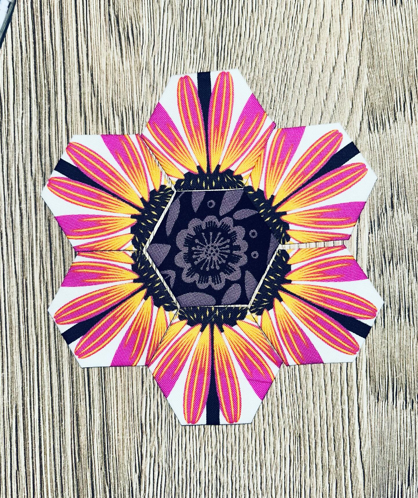 Sneaking in some holiday sewing/project prepping - I can never go anywhere without some EPP, you never know when a spare 5 min will appear and it’s good to be prepared!!
Which do you prefer??
#annamariahornerfabric #annamariatextiles #echinacea #fussycutting #fussycut #fussycuttersclub #epp #eppeverywhere #eppquilt #epponthego #englishpaperpiecing #englishpaperpieced #hexie #hexielove #hexiequilt #sewing #fabric #fabricstash #sewcreative #sewmuchfun #patchwork #newproject #sewingproject #quiltersgonnaquilt #quiltblock #quiltblocks #greatbritishquilter #quiltingismytherapy #quiltingismybliss #holidaysewing