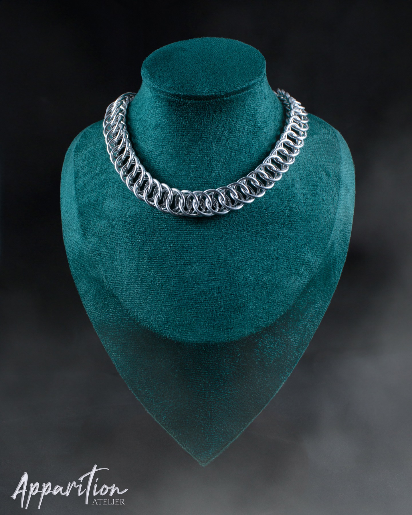 ⚔️ Lex Chainmaille Necklace
⛓ R400
Available now at www.apparition.co.za
#apparitionatelier #handcrafted #modernmedieval #gothicjewellery #alternativejewellery #fantasyjewellery #designerjewellery #medievaljewellery #scalemaillejewellery #chainmaille #jewellery #chainmail #scalemail #chainmaillejewellery #scalemaille #chainmailleartist #capetown