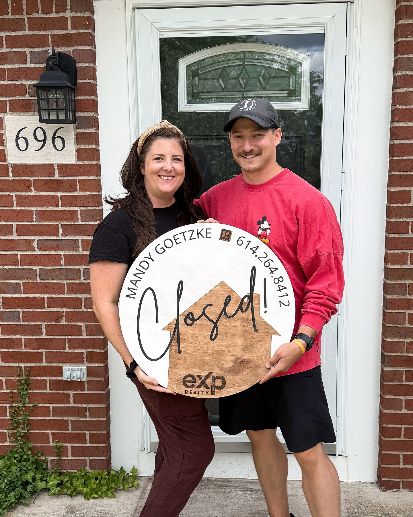 Today I got to officially welcome @emkateg and @keano027 to OHIO! This summer I was fortunate to have multiple out of state buyers trust me to help them find home while still living out of state. Remote closings = delayed celebrations! Emily & Neil were excited to move their life from Chicago to be closer to family and I was able to be their eyes on the ground touring homes via video on their behalf. I am pretty sure they knew the moment they saw this listing it was “the one” and thankfully it all panned out to be fate. Part of what made their winning offer so strong was their ability to give the sellers an extended possession period while they finished building their new home. After a long couple months, Emily & Neil are finally taking possession of their amazing new home in Delaware and I am so excited they’re finally here!
Now that they’re here, drop some of your favorite local spots in the comments to give them places to explore in their new city!
Huge thanks to @bridgetokeane for sending Neil & Em my way! There’s no greater honor than when someone trusts me to help their friends & family. Also, shout out of course to @hrehocikmakeshomeowners for killing it on the lending side.