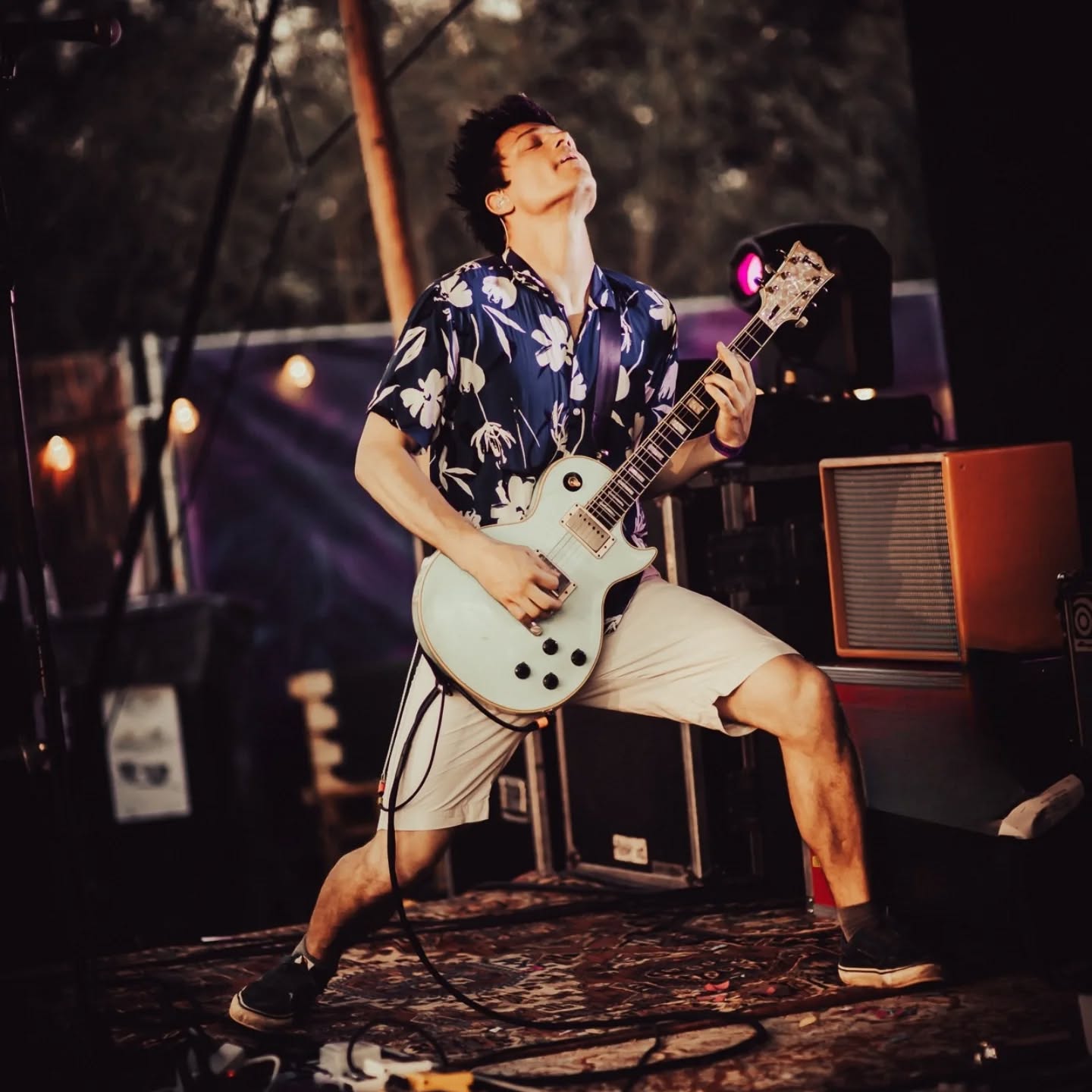 Paar weken terug speelde we een fijne show op JOSPOP @followthesun.today โ๏ธ bij zonsondergang! ๐
๐ธ @pmfotografie.be kon deze mooi vastleggen!
๐ฅNext up:
- 30 aug: KEERBERGEN @chirokeerbergen (TAPPERIJ BRIEKELEI) ๐ฅณ