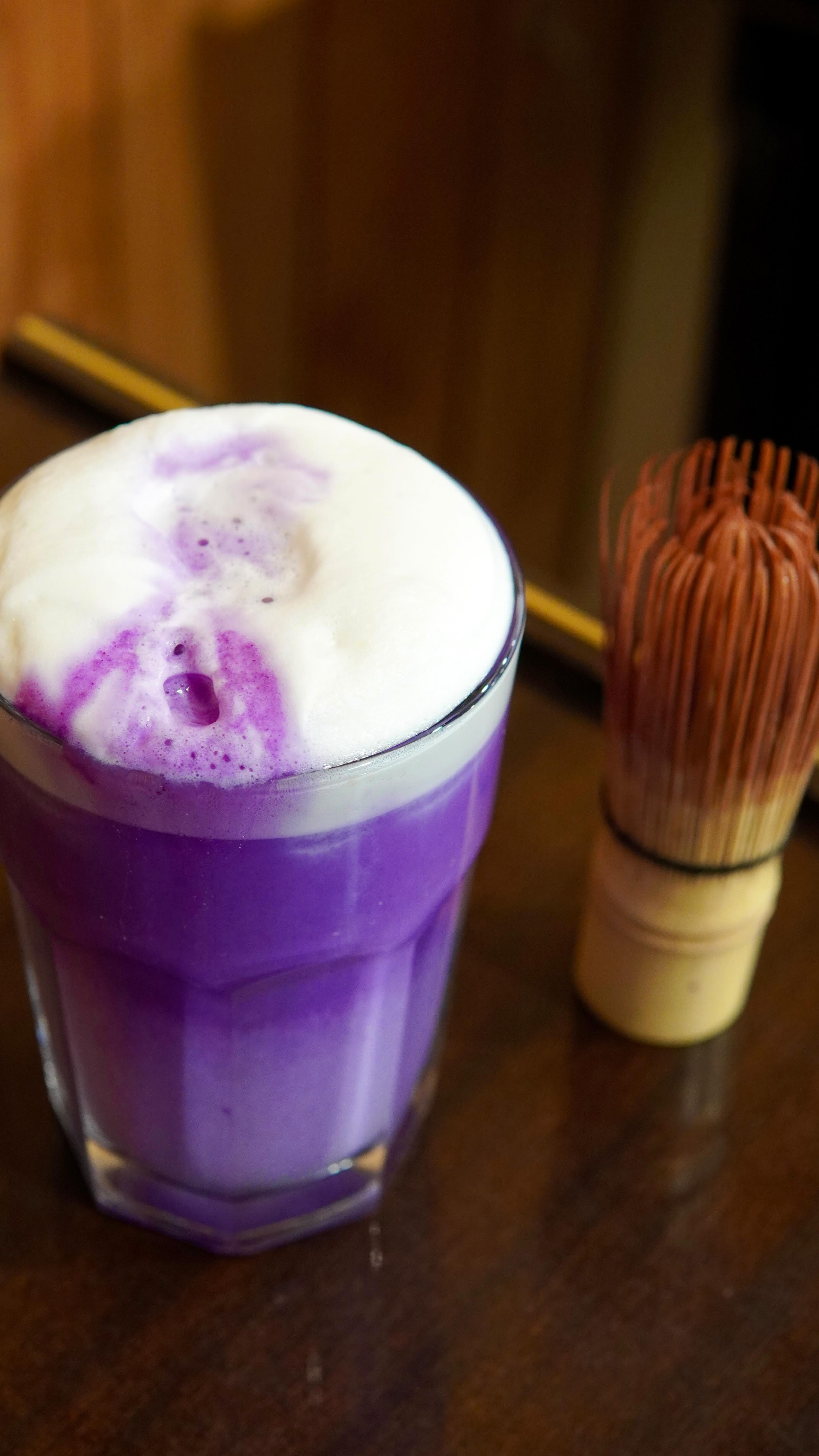 Nouveau à Giverny : l’Ube Latté 🍶
Nouvelle boisson premium à base d’Ube (poudre 100% naturelle importée des Philippines) qui vient de l’igname violette 🍠
Disponible dès maintenant au Botanic Café 🪻
#giverny #givernyfrance #givernymonet #ubelatte #coffeeshop #normandie #normandietourisme #eure #normandiemylove #givernygarden #givernygarden #lattee #ubecake