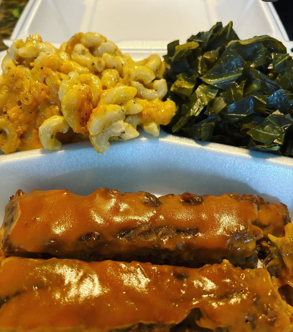 Pre-order my pop-up today and pick up on Sunday, September 7 starting at noon! New location but same delicious vegan food!
This is the last barbecue pop-up of the summer and the plate includes two barbecue ribs, mac & cheese, collard greens, potato salad, and baked beans!
Click the link in my bio to order and I’ll see you on the 7th!
#veganeatswithbri
#veganbarbeque
#vegancatering
#veganribs
#vegancookout
#veganfoodlovers
#rvapopup
#rvavegan
#veganpopupevent
#rvavegans
