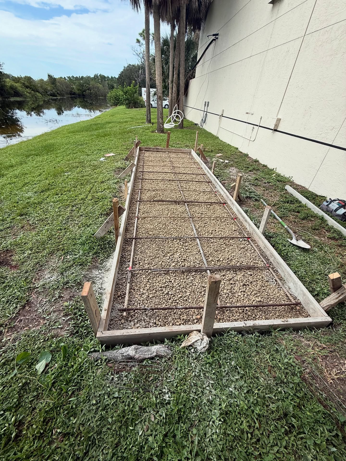 Concrete pad
Apex GPR 🚧