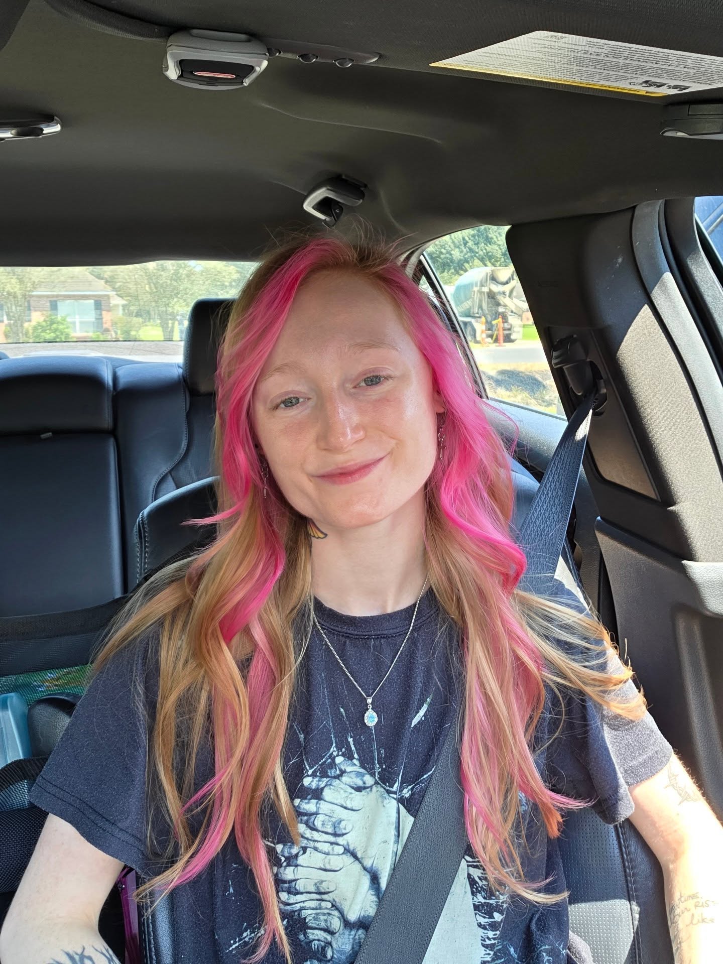 Some more 💗🎀pink magic💖🌸 by @hairbytrinitytate 🤩💙 so in love and the vibrancy is unreal 🤩