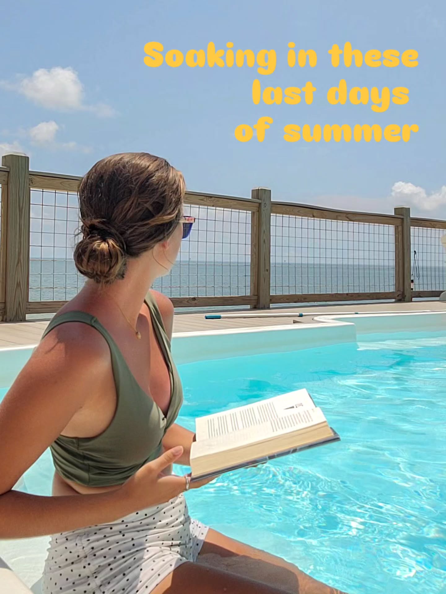 If you know me, you know I absolutely love the fall season, but I also enjoy the summer months and so I'm enjoying these last days of summer before I let myself go full on Autumn mode. ☀️🍁
#summer #fall #autumn #traveldeals #deals #adventureawaits #luxurytravel #travelplanner #wanderlust #travelsmart #travelagentbenefits #honeymoon #beach #quotes #adventure #travelagent #vacation