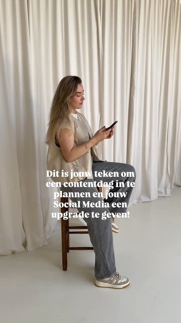 Dit is jouw teken…
Om een contentdag in te plannen en jouw Social Media een upgrade te geven!
Tenzij je niet zit te wachten op extra traffic, volgers en zelfs sales…
Als je niet actief bent op Social Media
- Mis je marketingkansen
- Kun je geen online community opbouwen
- Creëer je minder vertrouwen (bij nieuwe klanten)
- Beperk je de interactie met jouw klanten
En dan heb ik het nog niet eens over wat er gebeurt als jouw concurrent wél goed zichtbaar is. 😩
Voorkom tijdverspilling en ga direct doelgericht aan de slag door een 1:1 Coaching Call met mij in te plannen. Stuur een DM voor meer info! ✉️
#marketingkansen #doelgerichtposten #socialmediamanager #socialmediacoach #1op1coaching #socialmediastrategie #onlinezichtbaarheid