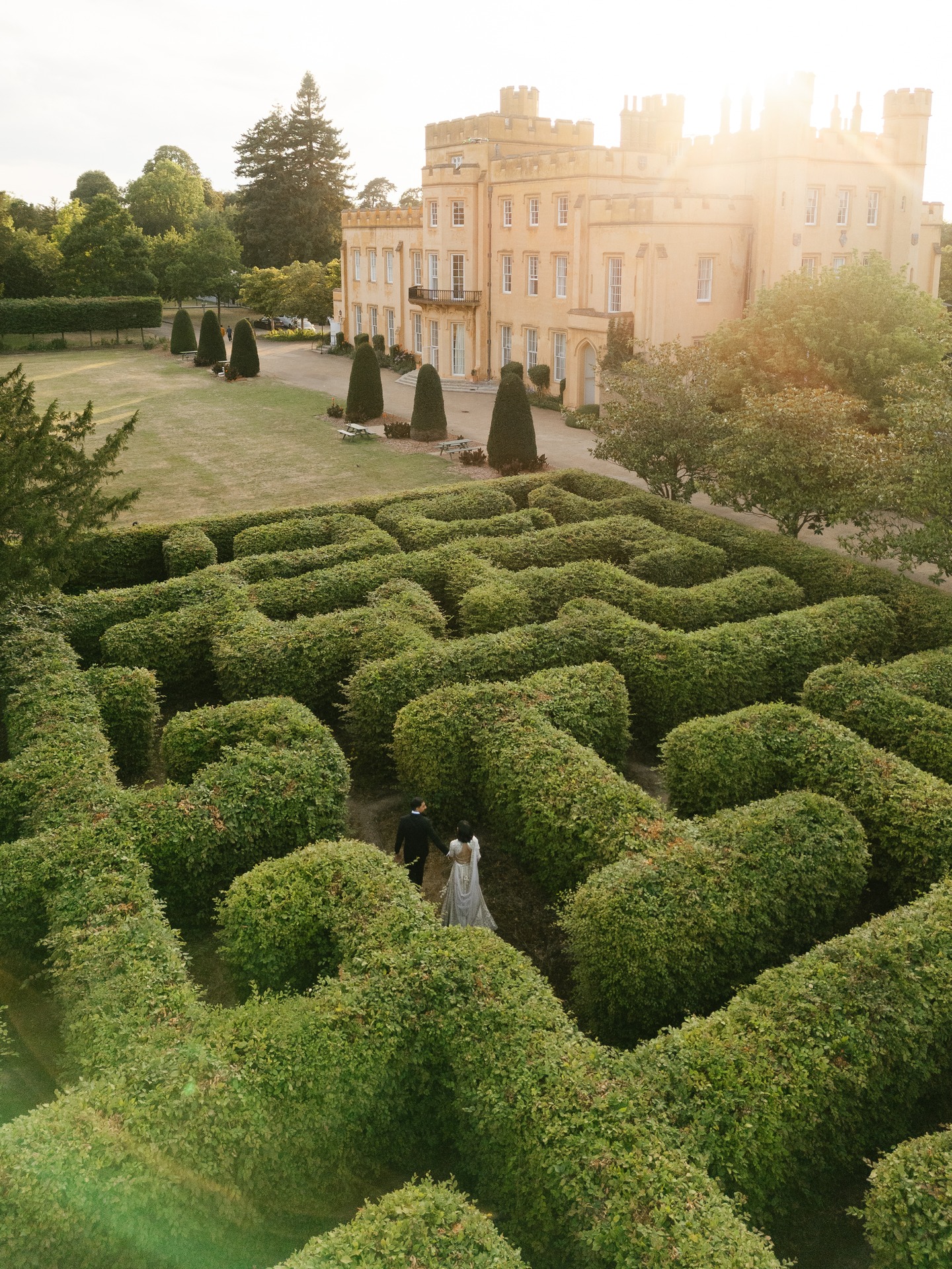 From fairy-tale gardens to elegant interiors, Ditton Manor is where unforgettable moments are made. 👰🤵
Book your private tour today, by contacting our sales team sales@dittonmanor.com
.
Photo credit to @mykola_tsap
.
#dittonmanor #berkshireweddingvenue #dreamwedding #luxurywedding #exclusiveusevenue #ukbride #castlewedding #weddinginspo #weddingplanning #sayido #luxuryvenue #historicvenue #outdoorweddingideas #weddinggoals #gettingmarried #bridetobe2025 #ukweddings #englishweddingvenue