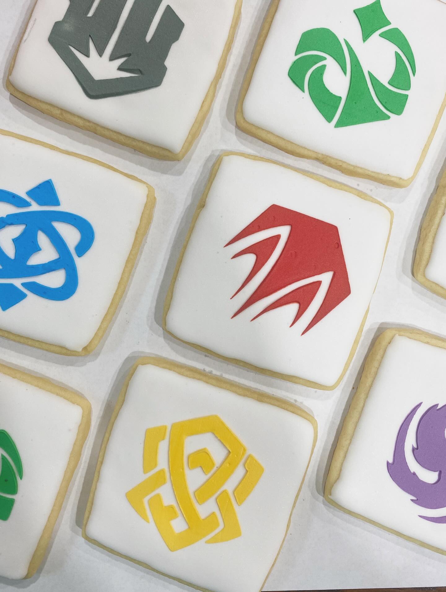 #lorcana #lorcanacards #lorcanatradingcardgame #suagrcookie #sugarcookiesdecorating #suagrcookiesofinstagram #royalicing #sweetartcookiesllc