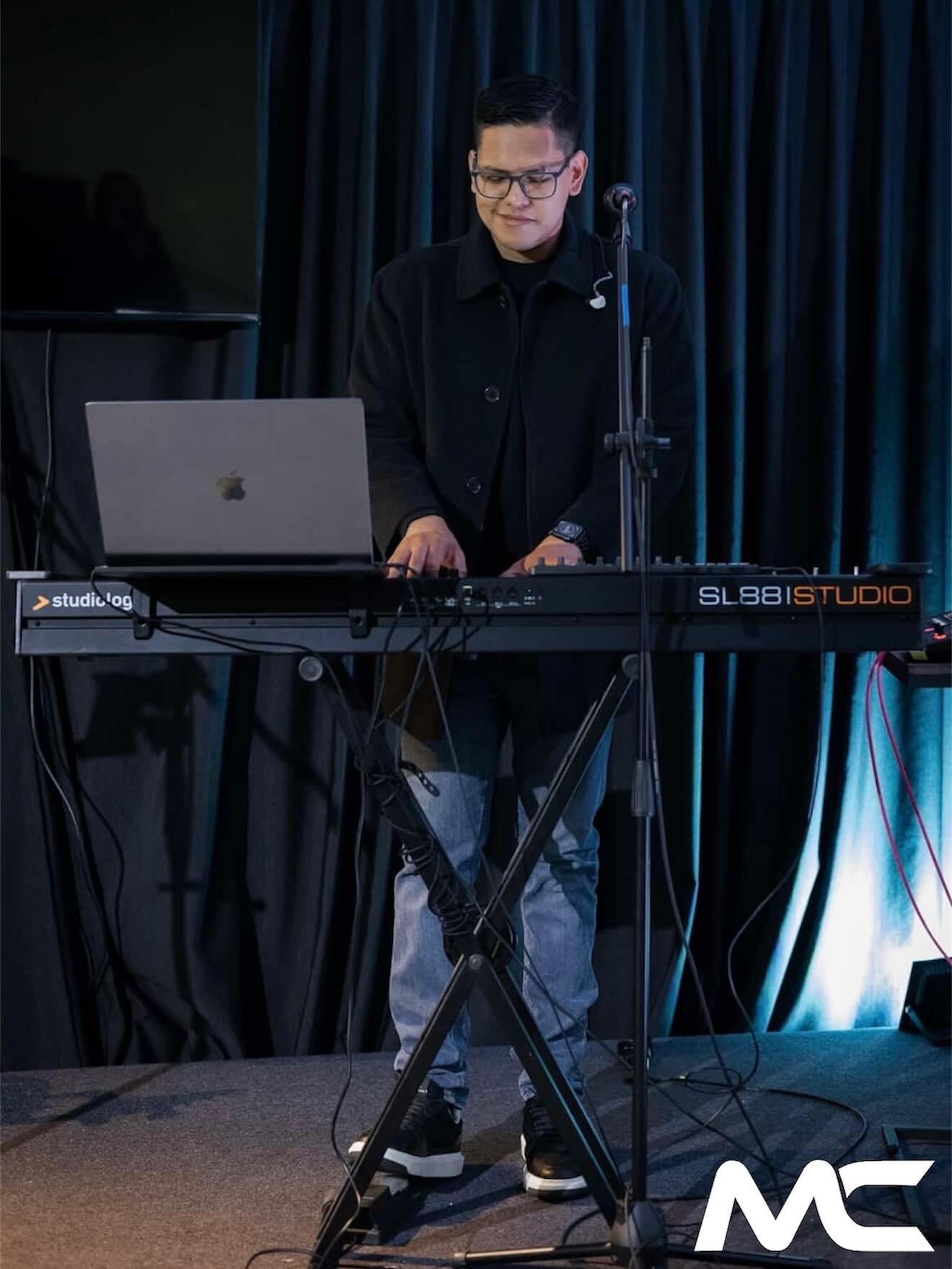 🚨New Artist Alert🚨
Welcome to the fam @eduardofriaseid
-
-
-
#patchcables #guitarist #guitarbass #acousticguitar #guitarplayer #guitarra #electricguitar #studiotec #guitarsolo #fenderguitar #Instaguitar #guitare #gibsonguitars #fenderguitars #guitargear #taylorguitars #drums #drummers #gospel #guitarists #guitarsofinstagram #classicalguitar #instagrsmlive #bassgruve #guitarworld #keyboardest #instrumentcable #neutrik #vlogcable