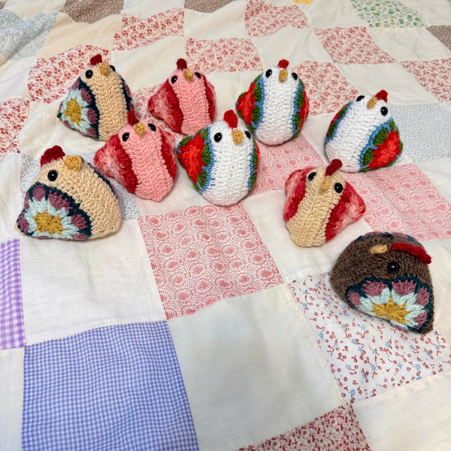 The chickens would like to say hello!
Can you tell which ones were improvised when I ran out of certain yarn colors?
The lovely pattern is by @sweetsofties
*
*
*
*
*
#womanownedbusiness #shopsmallbusiness #giftforher #christmasgift #handmadegifts #crochetgift #handmade #pink #chickens #cottagecore #farmhousedecor #giftsforteens
