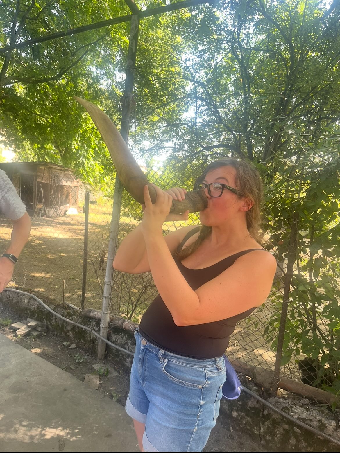 I’m just back from an amazing trip to Georgia- what a beautiful country that punches so far above its weight in terms of culture and food. I can’t believe they have only 3 million people and have such delicious food, while in Ireland we have 5 million and Tayto cheese and onion is our pinnacle of achievement. Which is not to say they are bad but they don’t add up to a national cuisine!
Georgia is struggling with an aggressive neighbour and trying to align with EU values as much as they can, so we should support them and help them. I had a fantastic few days of wine, food, hiking, sulphur baths, scenery, churches, and making some awesome new friends, all with @flashpack . If you’d like to travel a bit more but not solo, and your friends can’t go with you, do not hesitate to try a group trip, it’s so much fun. #travel #georgia #grouptravel #writerslife #solotravel #caucasus