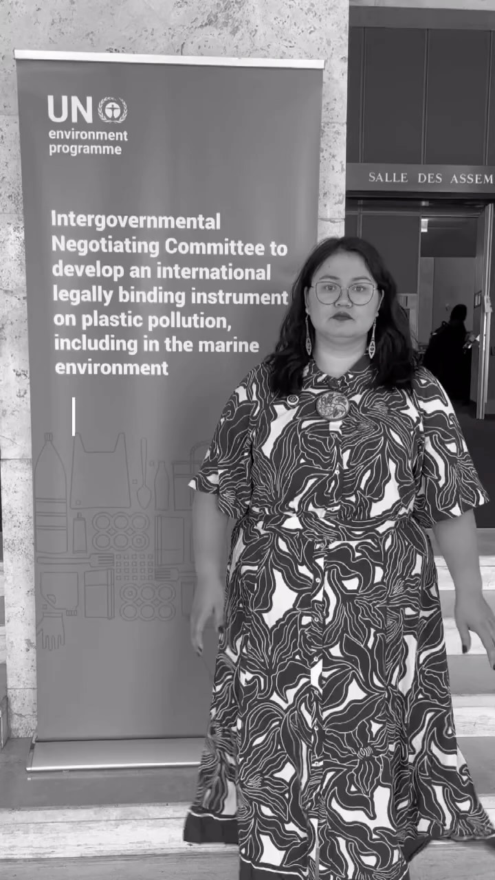 We had the honour of speaking with Samantha Jack, from the Nuu-Chah-Nulth and Yale First Nations in Canada. She highlighted the urgent need for this treaty to affirm Indigenous rights, tackle the full life cycle of plastics, and protect the ecosystems her community depends on.
#youthinnovation #plasticfreerevolution #socialentrepreneurs #PlasticsTreaty #BeatPlasticPollution #plasticfreeforthesea
