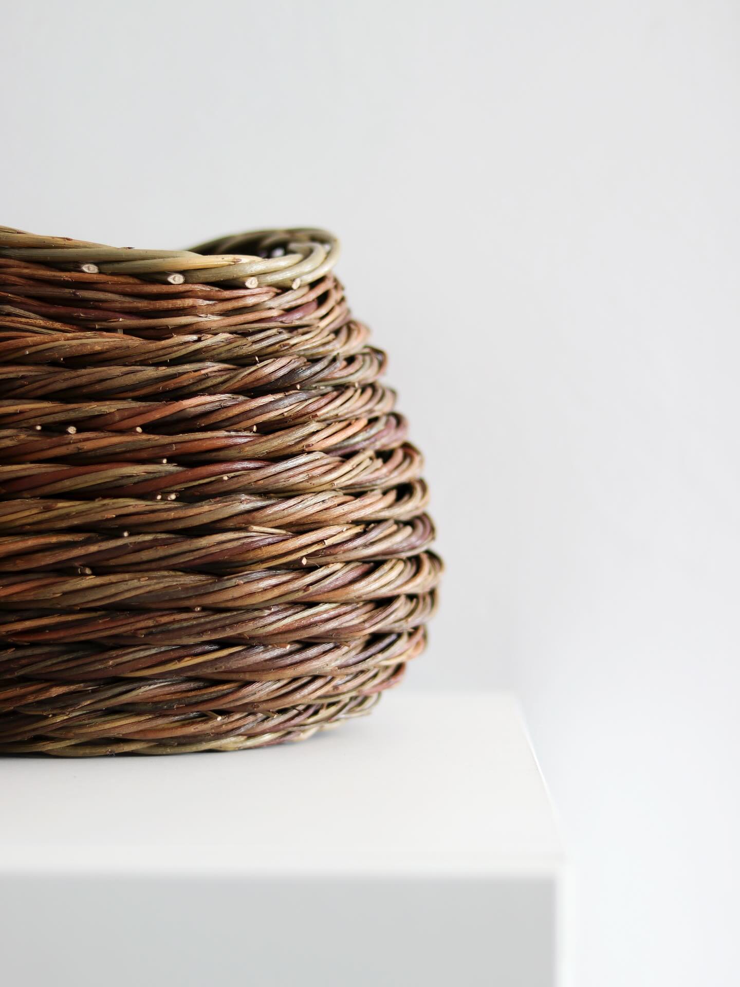 Details of a recent commission: rope-coil sculptural baskets, woven with our own home-grown willow 🌿